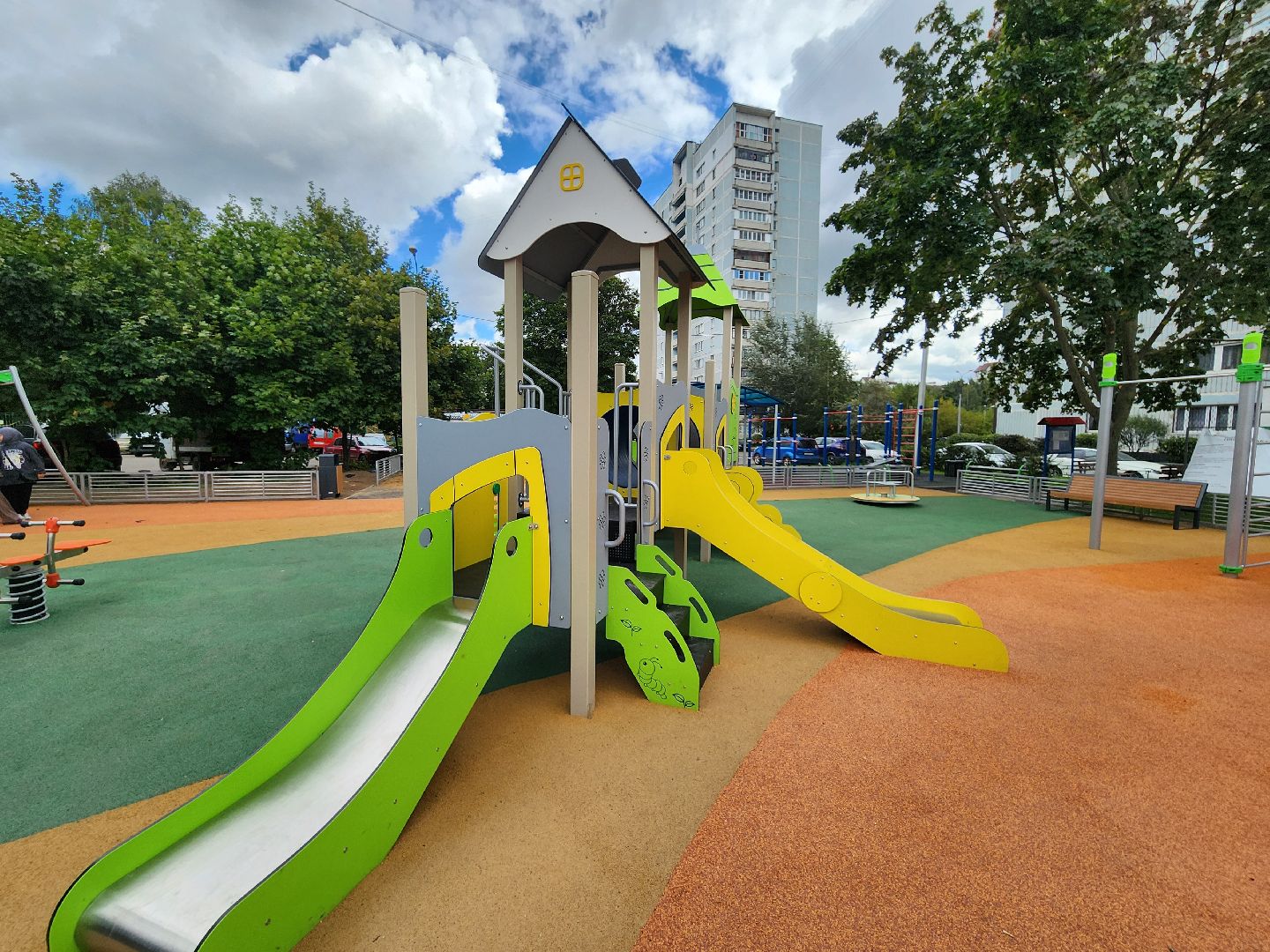 благоустройство в ленинском округе, новая детская площадка в видном, комплексное благоустройство, кбдт на школьной 83, комплексное благоустройство дворовых территорий, ленинский городской округ,