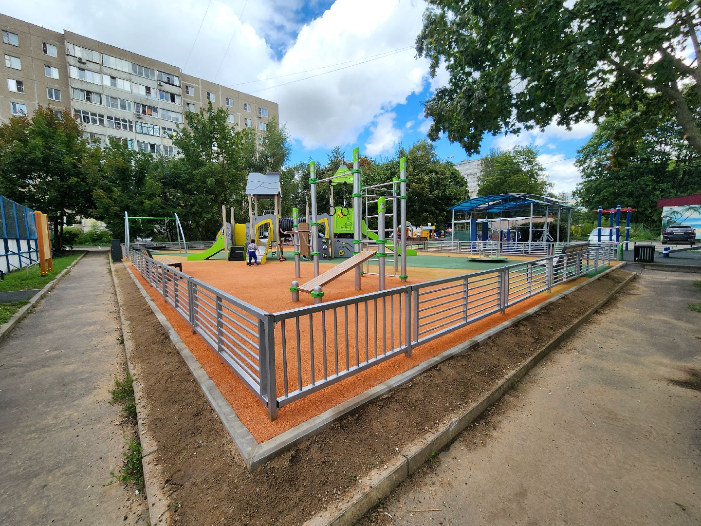 благоустройство в ленинском округе, новая детская площадка в видном, комплексное благоустройство, кбдт на школьной 83, комплексное благоустройство дворовых территорий, ленинский городской округ,