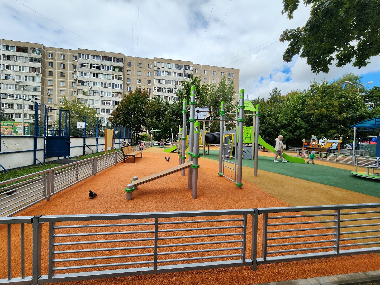 благоустройство в ленинском округе, новая детская площадка в видном, комплексное благоустройство, кбдт на школьной 83, комплексное благоустройство дворовых территорий, ленинский городской округ,