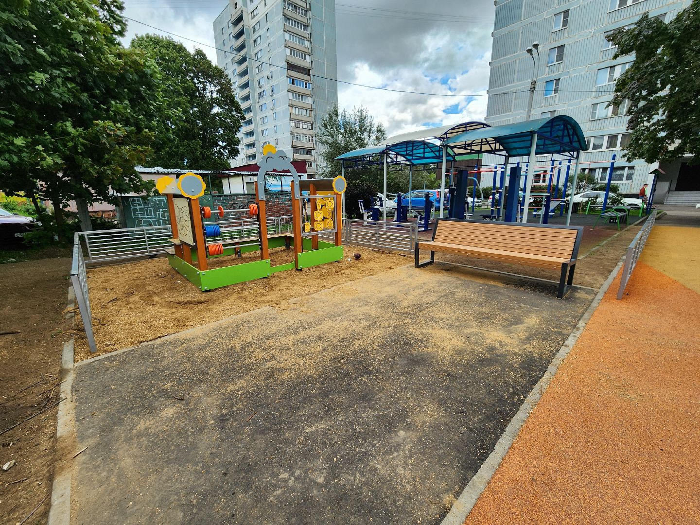 благоустройство в ленинском округе, новая детская площадка в видном, комплексное благоустройство, кбдт на школьной 83, комплексное благоустройство дворовых территорий, ленинский городской округ,