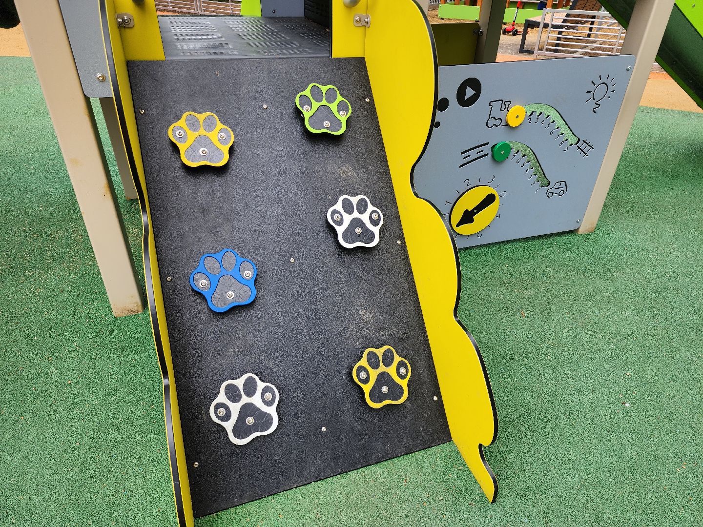 благоустройство в ленинском округе, новая детская площадка в видном, комплексное благоустройство, кбдт на школьной 83, комплексное благоустройство дворовых территорий, ленинский городской округ,