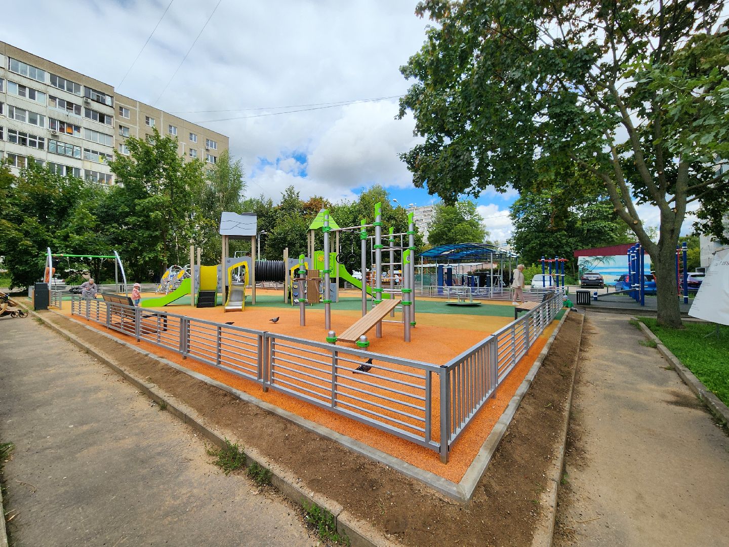 благоустройство в ленинском округе, новая детская площадка в видном, комплексное благоустройство, кбдт на школьной 83, комплексное благоустройство дворовых территорий, ленинский городской округ,