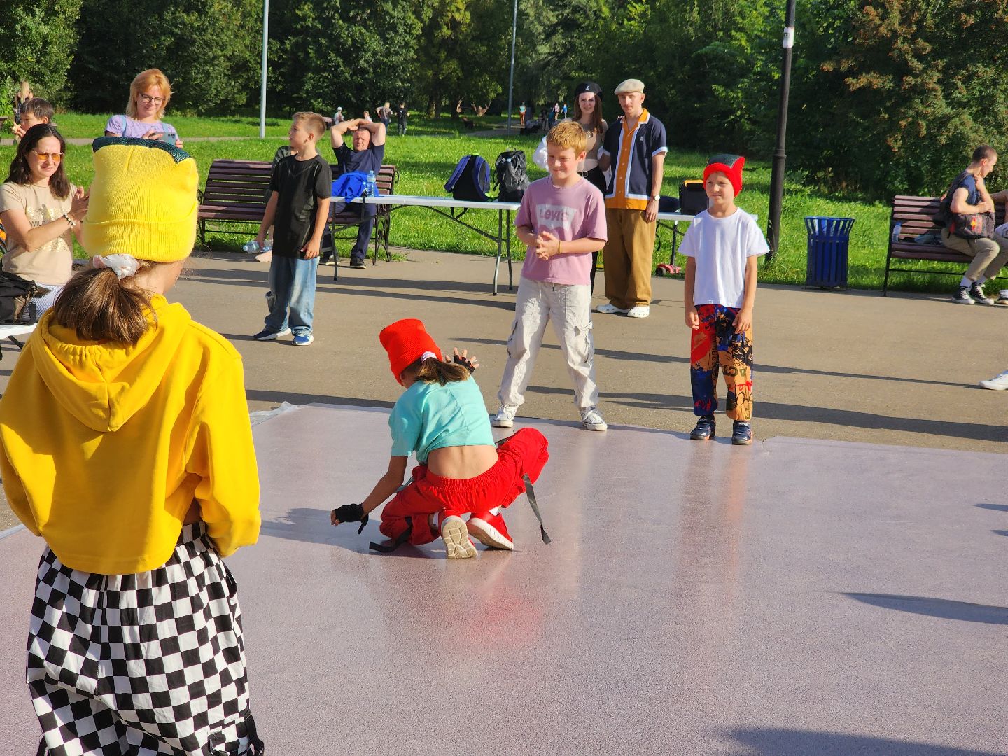 долгопрудный, граффити, брейкданс, армрестлинг, парк на молодежной, фестиваль Долфест,