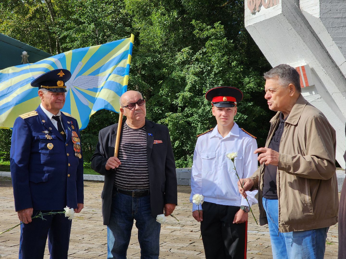 ногинск, общество, жители, день военно-воздушных сил, память, памятник, возложение цветов,