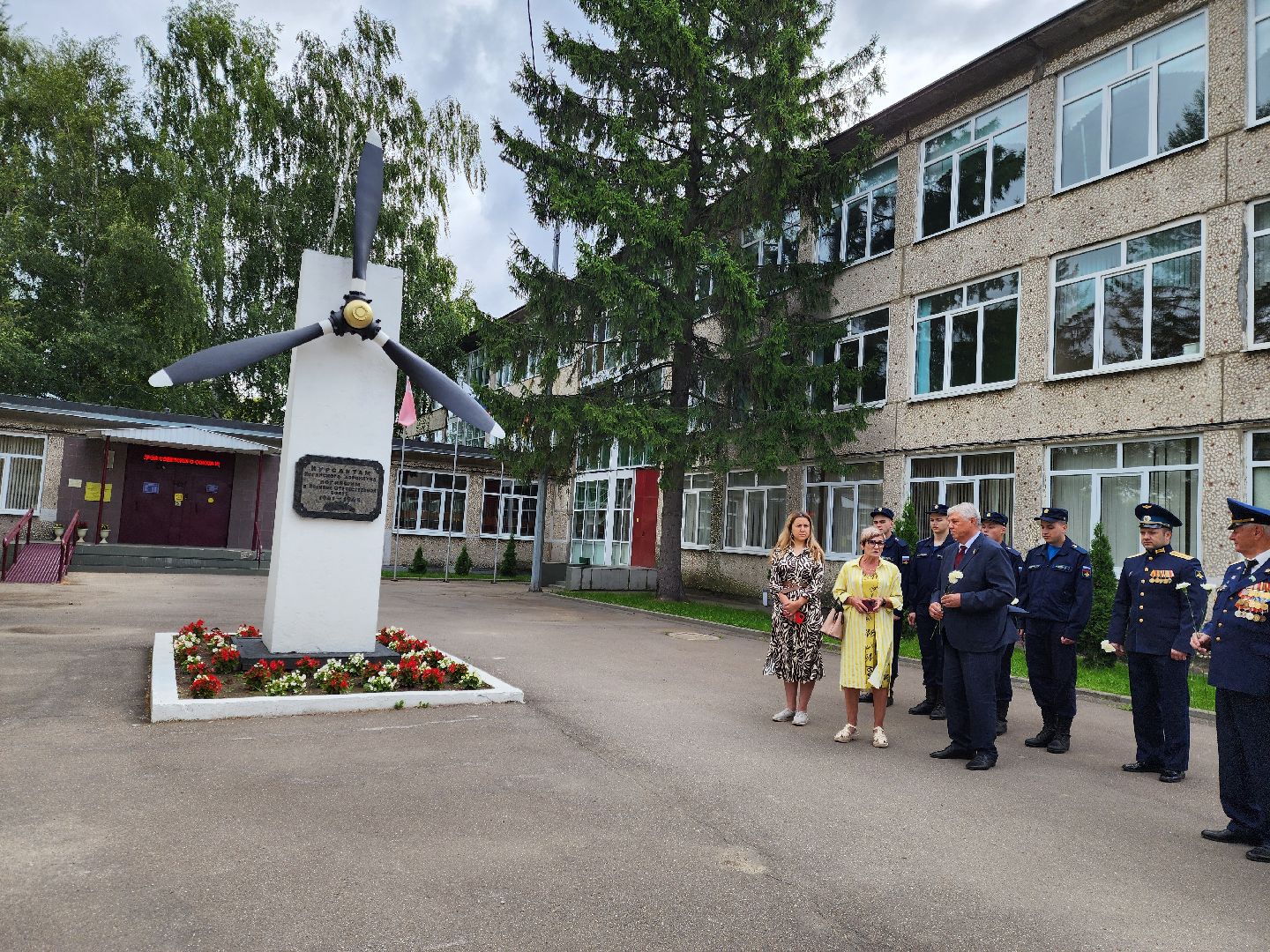 ногинск, митинг, день военно-воздушных сил, общество, жители, ветераны, летчики, школа,