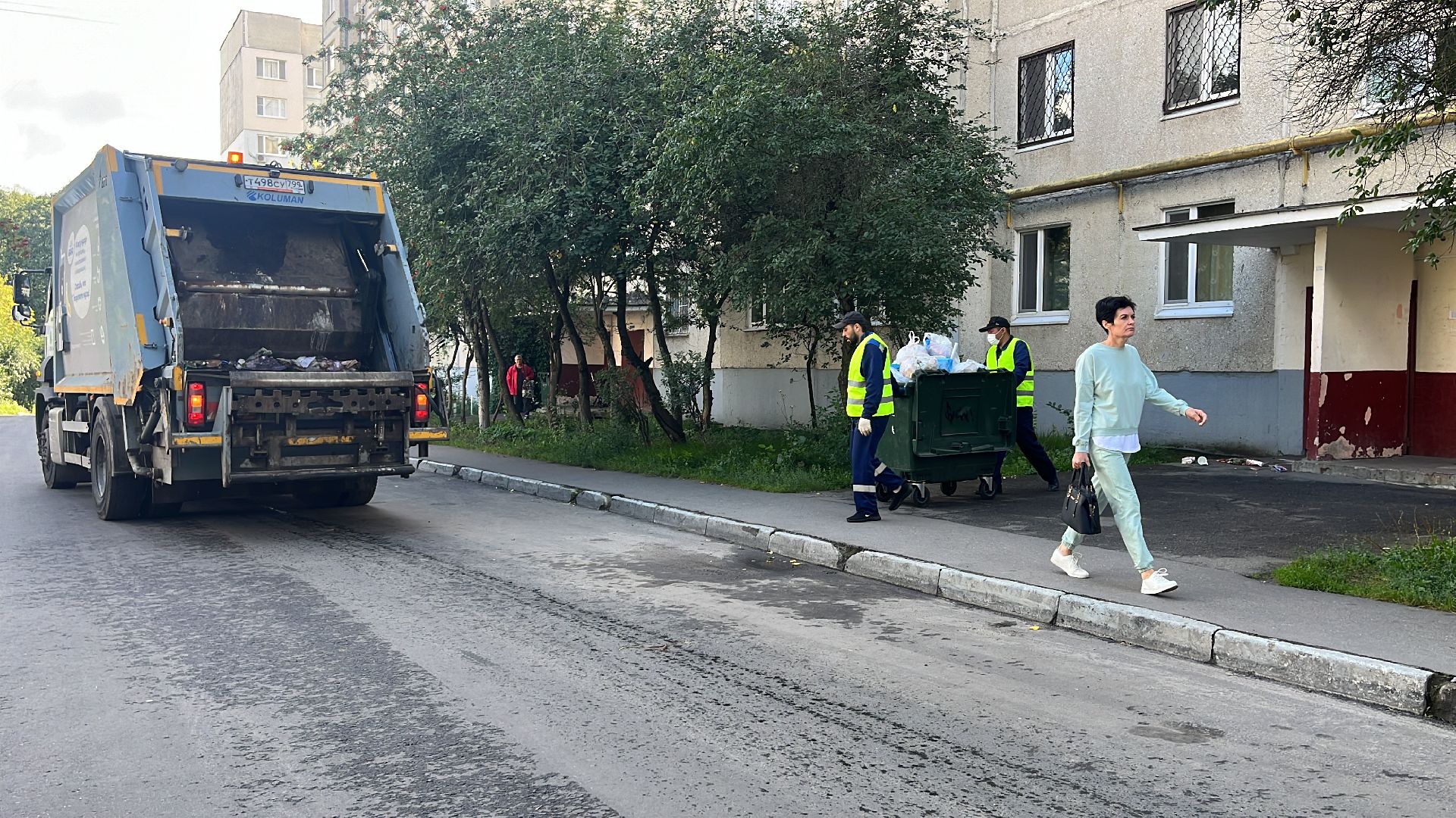 вывоз мусора, вывоз отходов,