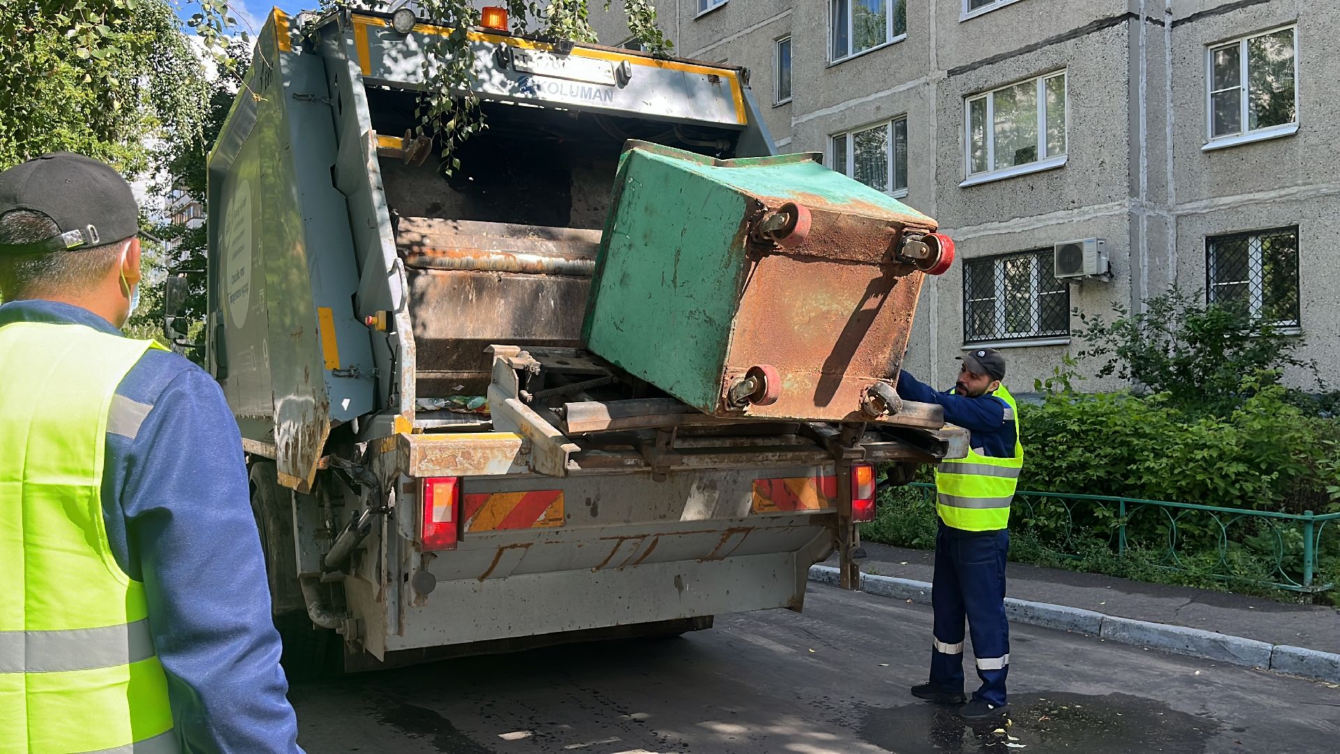 вывоз мусора, вывоз отходов,