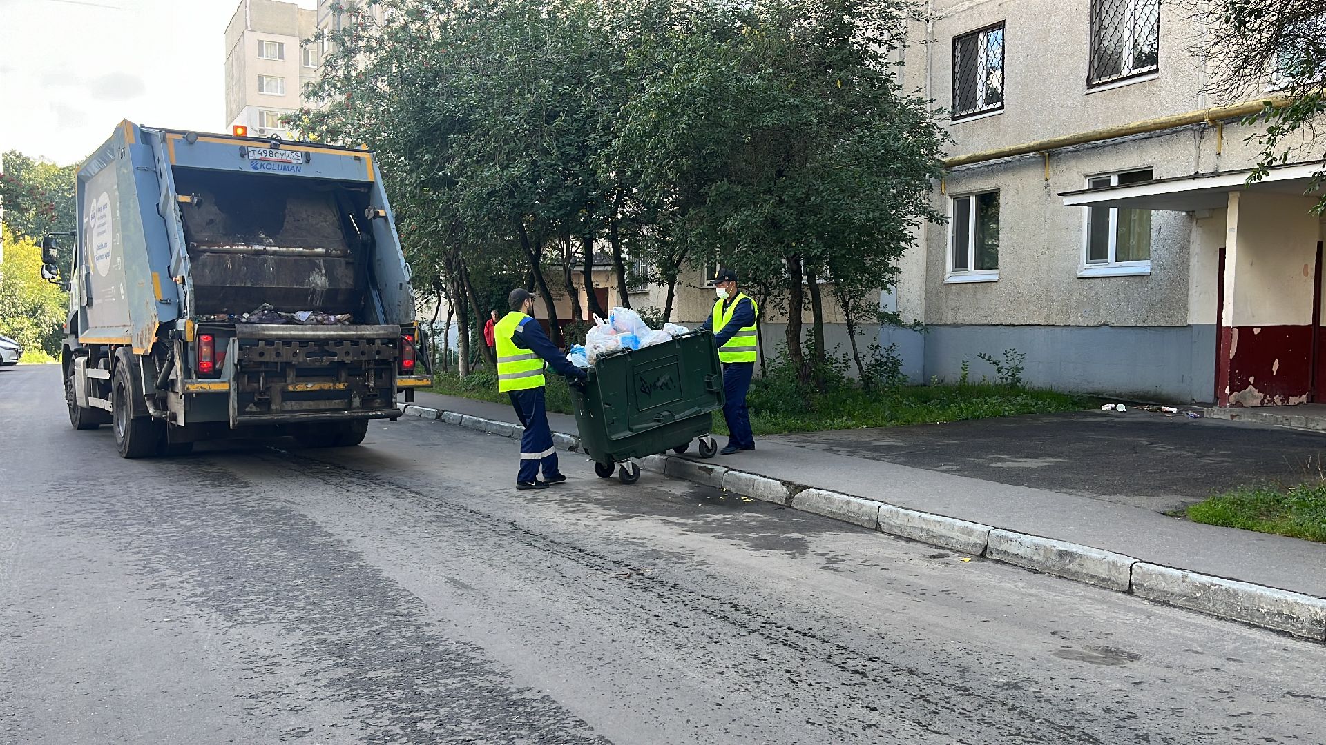 вывоз мусора, вывоз отходов,