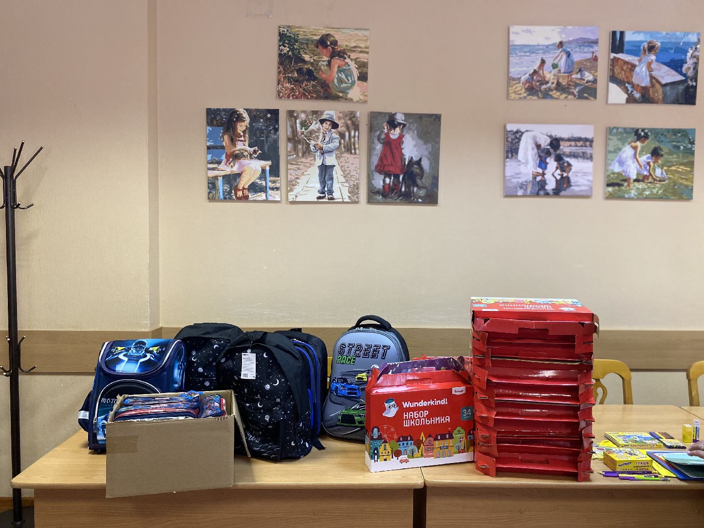 Коломна, Акция, собери ребёнка в школу, благотворительная акция,