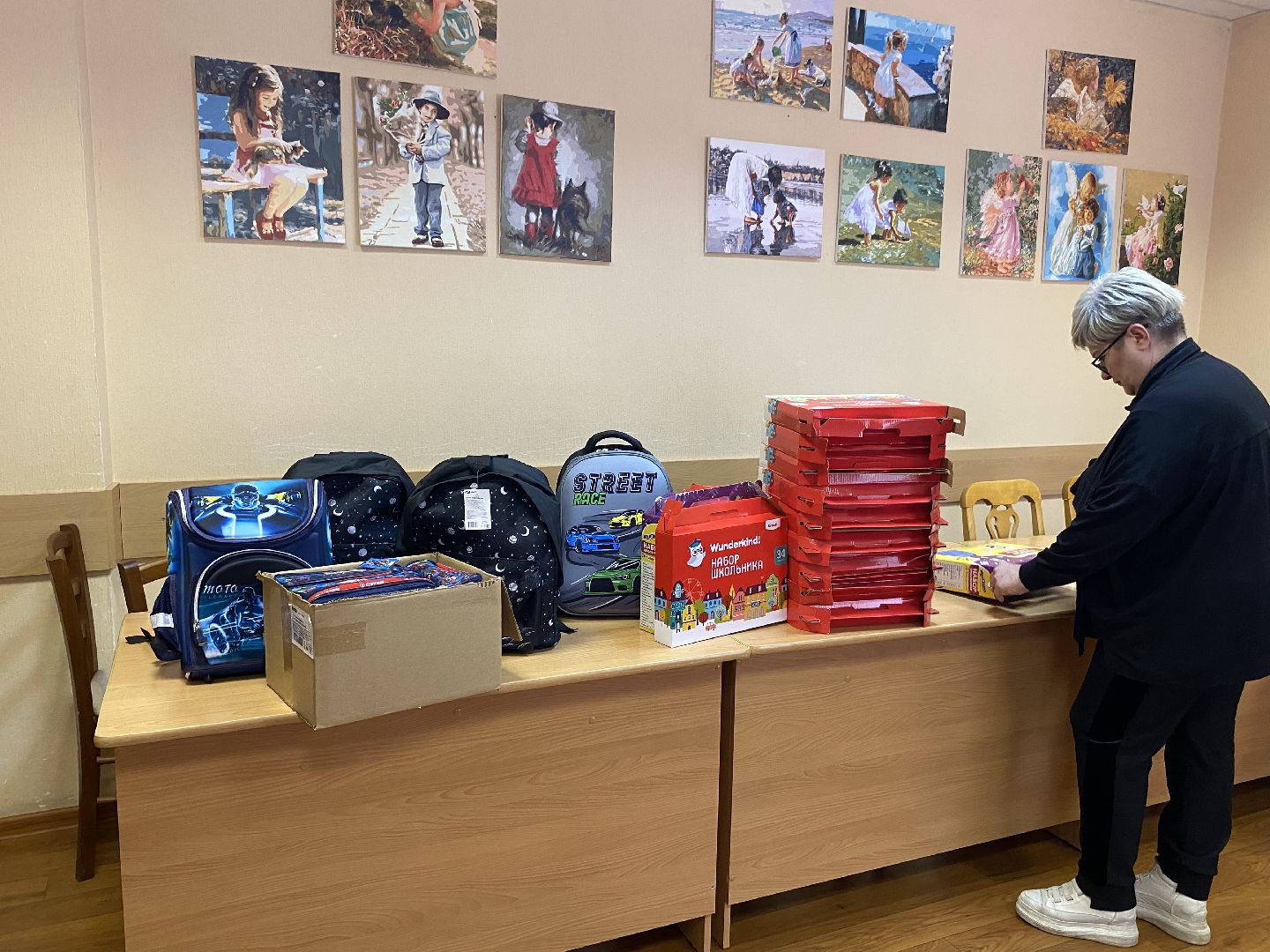 Коломна, Акция, собери ребёнка в школу, благотворительная акция,