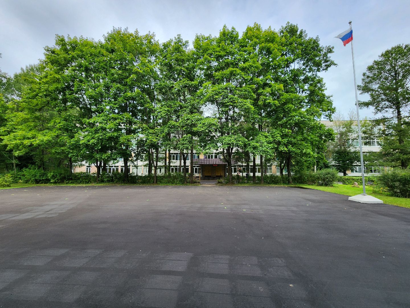 Чехов, школа 8, благоустройство, входная группа, дворовая территория, пешеходная дорожка, система Безопасный регион,