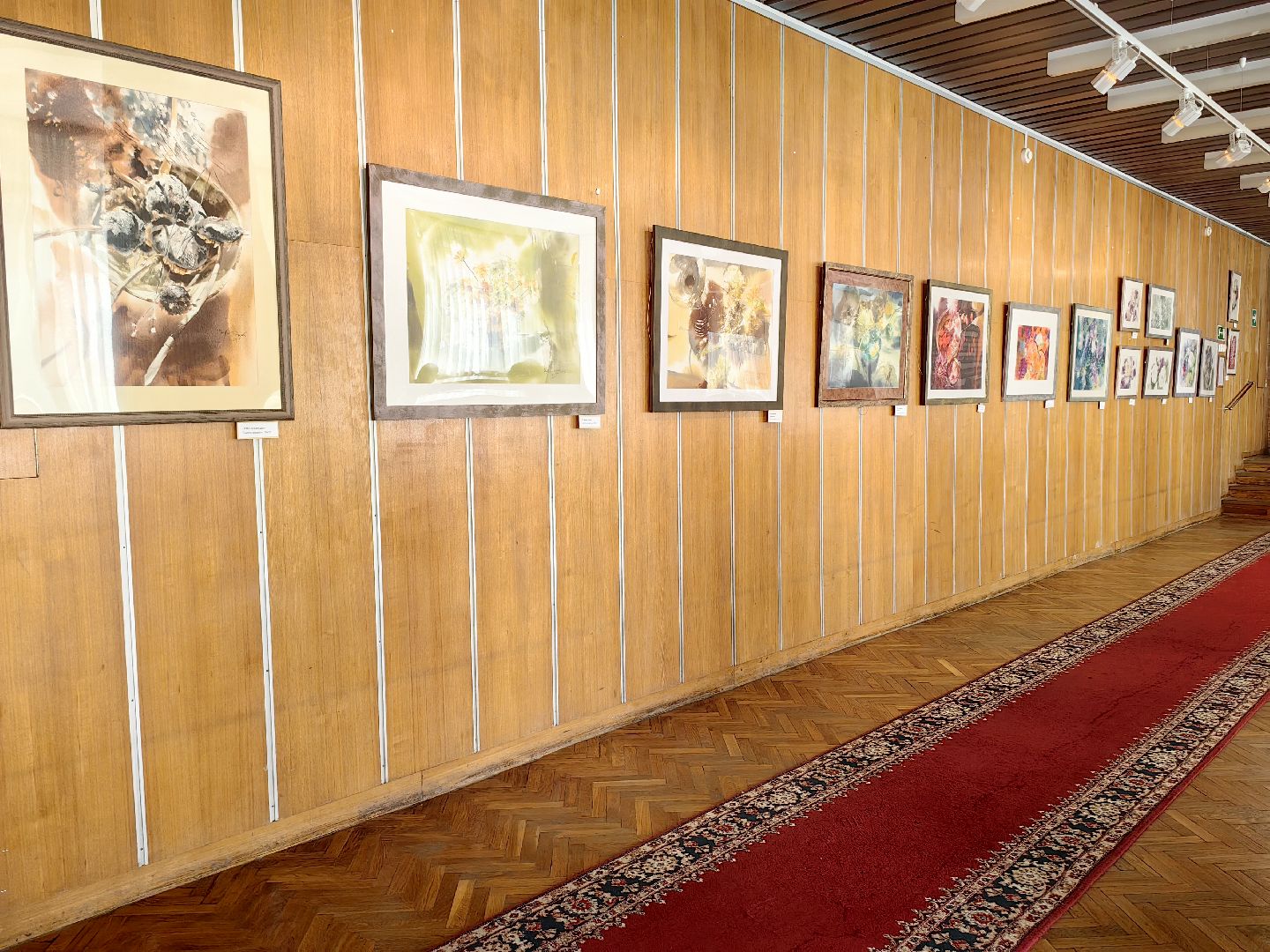 выставка картин, Дом космонавтов, художница, цветы, звездный городок,