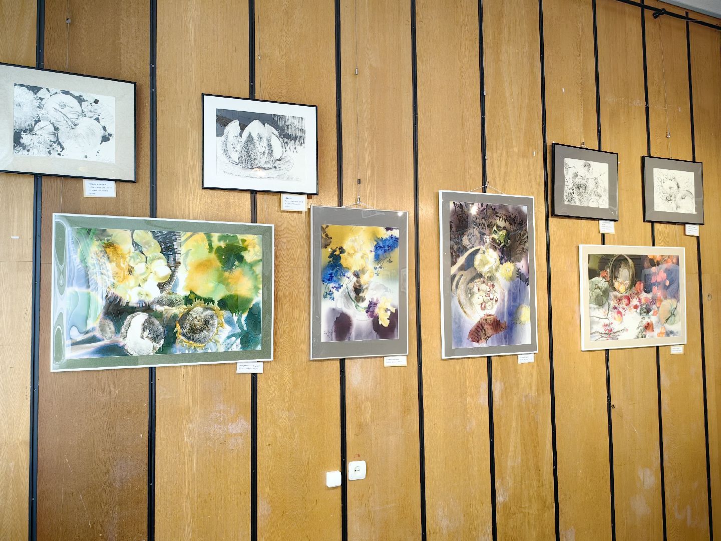 выставка картин, Дом космонавтов, художница, цветы, звездный городок,