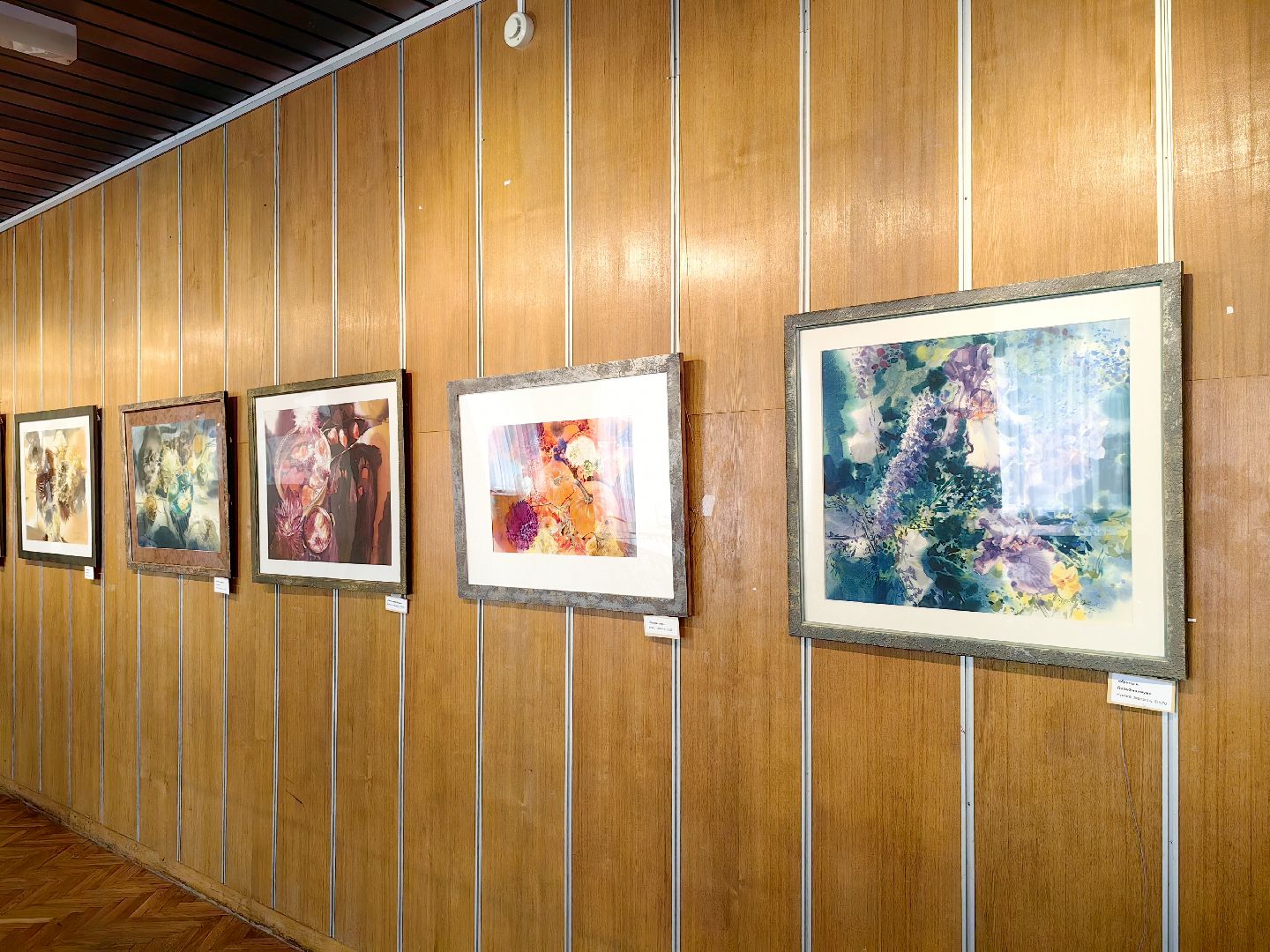 выставка картин, Дом космонавтов, художница, цветы, звездный городок,