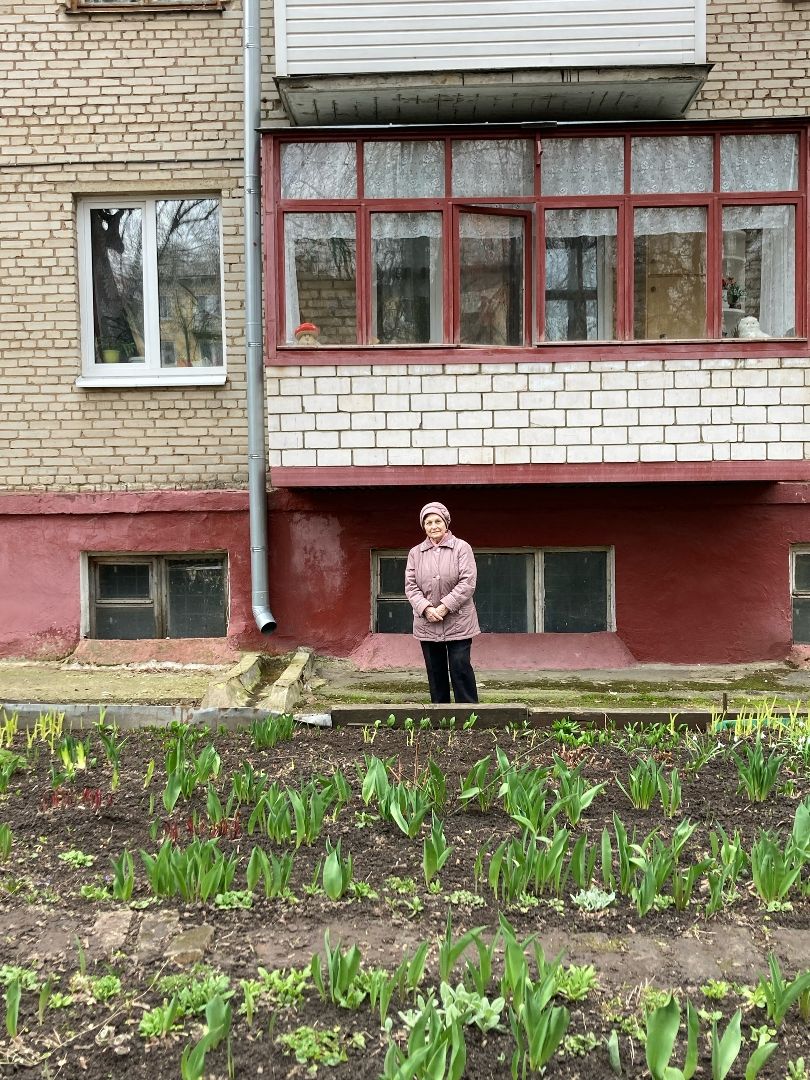 Солнечногорск, перемены, цветы, весна, пенсионерка