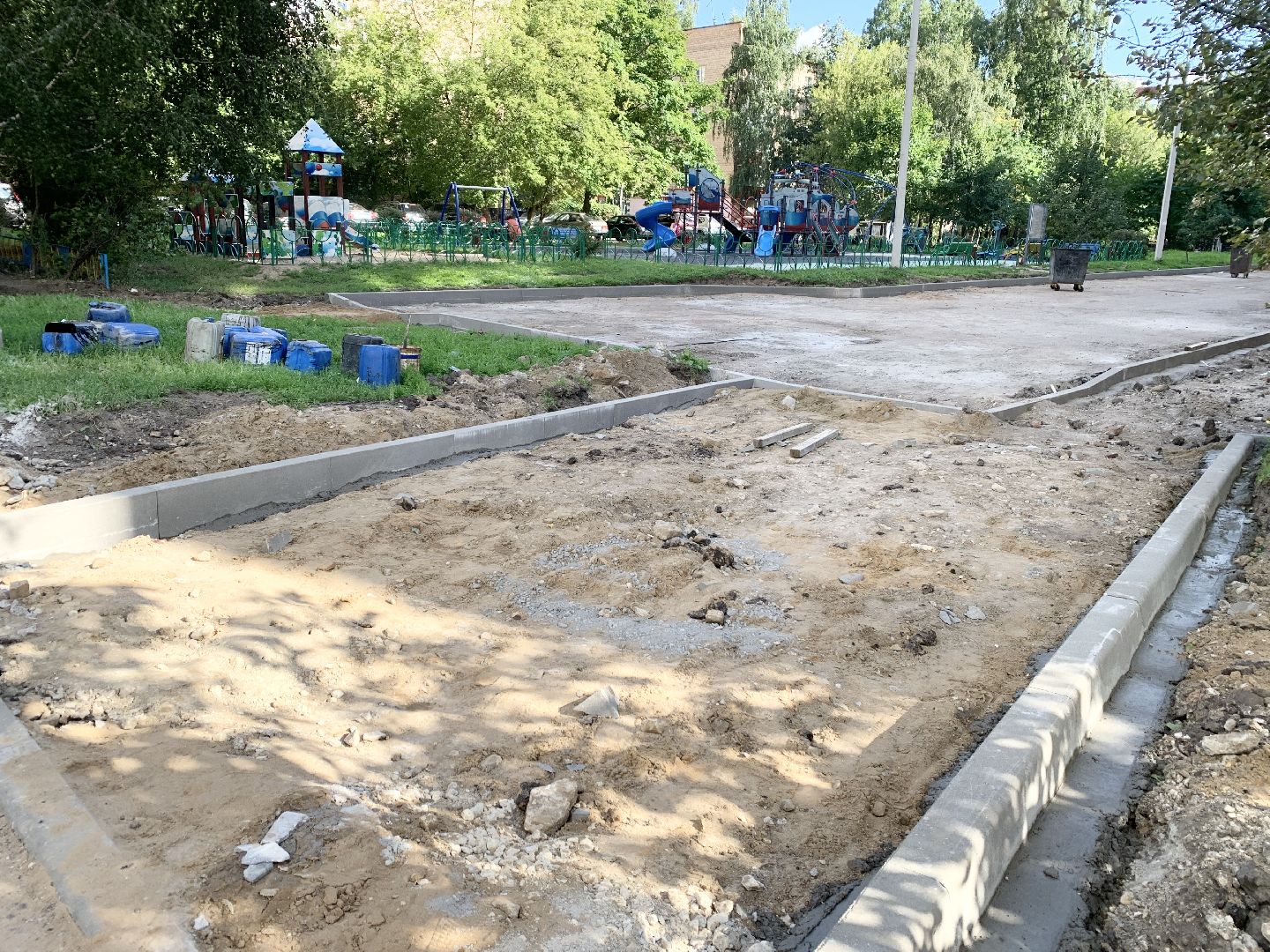 Балашиха, Подмосковье, Благоустройство дворов, асфальтирование дорог, бордюры,