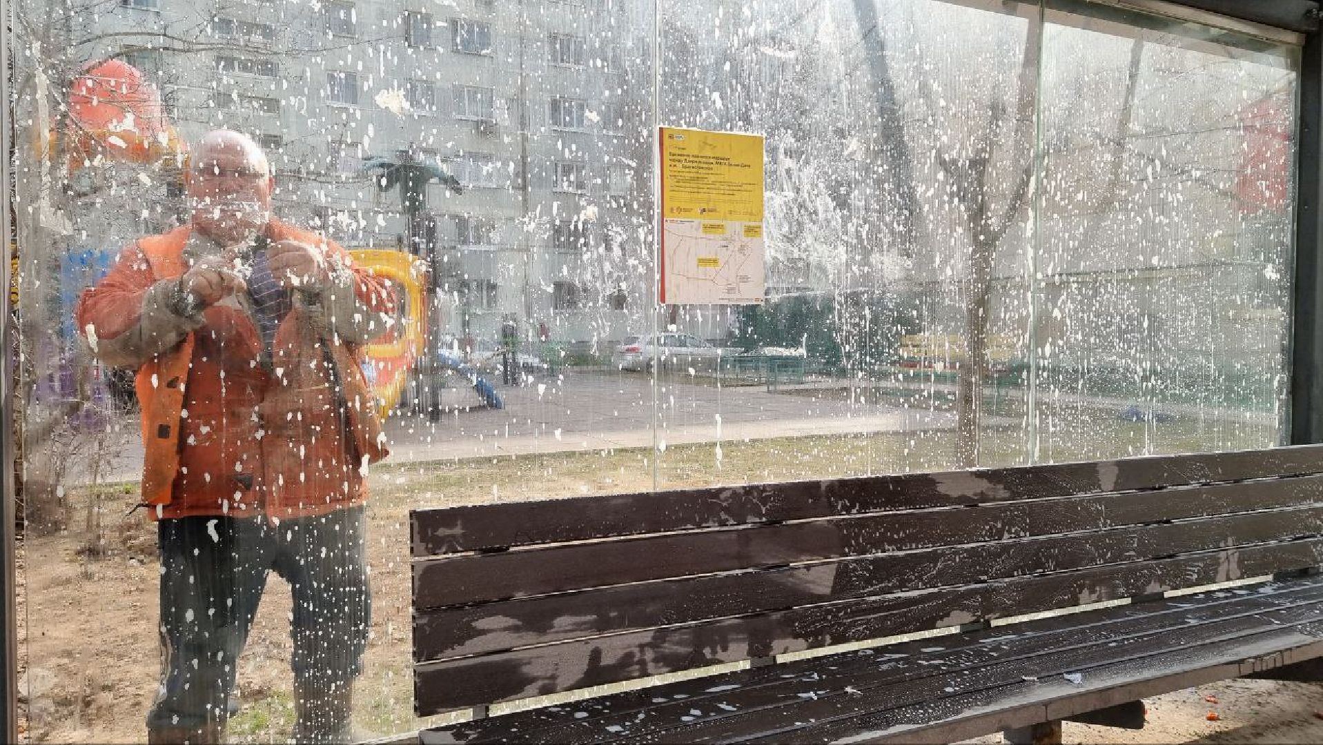 уборка, мытье остановок, Дзержинский, ЖКХ