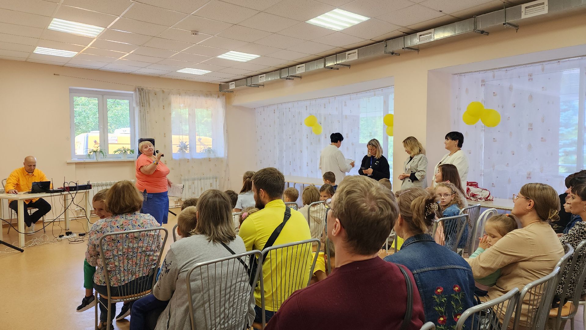 ивантеевка, медовый спас, театральная студия, дети, дети с овз, спектакль, песни, центр социального обслуживания,