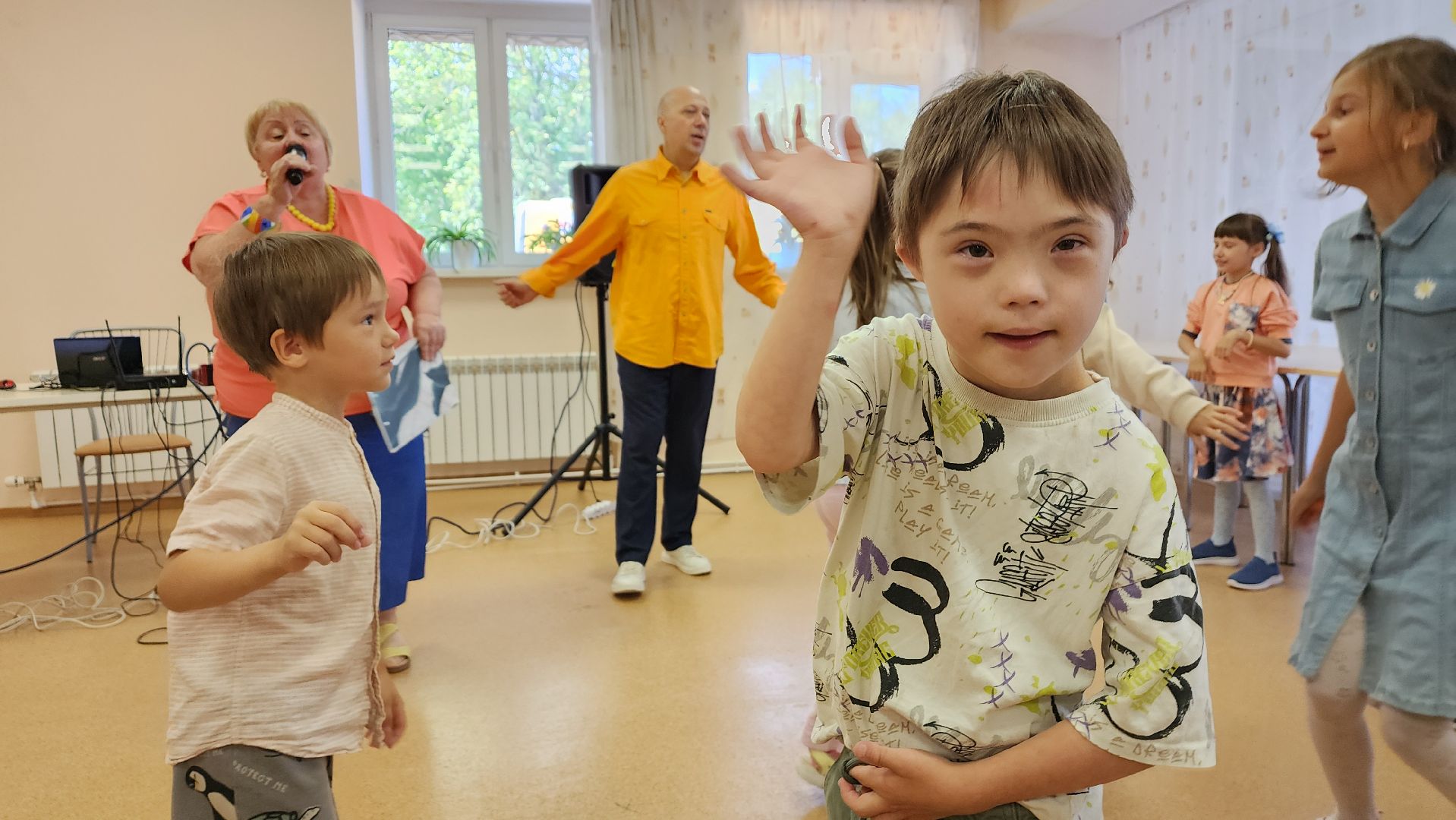 ивантеевка, медовый спас, театральная студия, дети, дети с овз, спектакль, песни, центр социального обслуживания,
