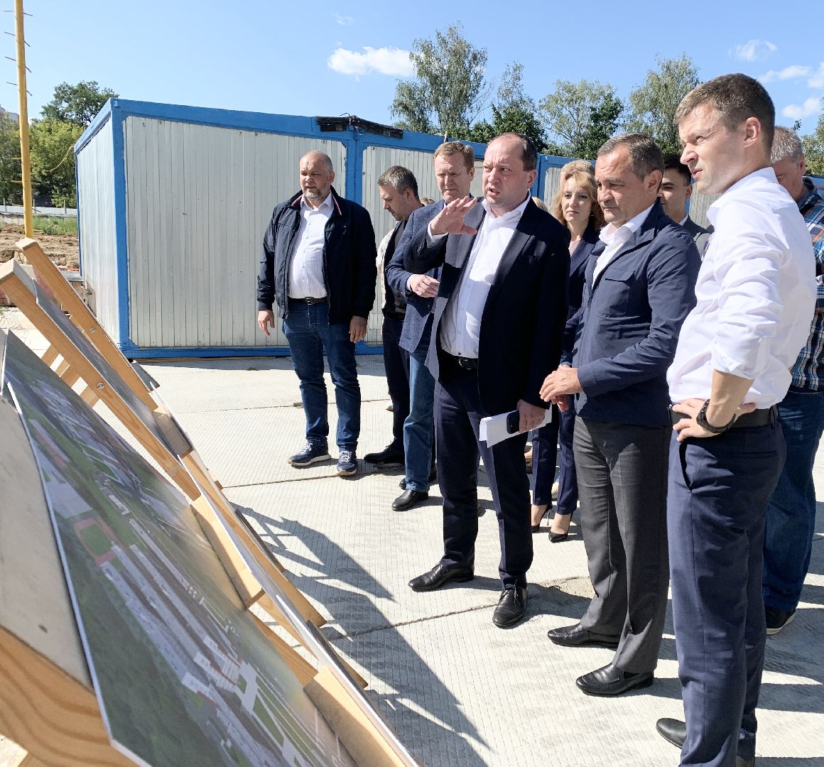 Балашиха, Подмосковье, Многопрофильная клиника Балашихинская областная больница, Ремонт дорог, благоустройство,