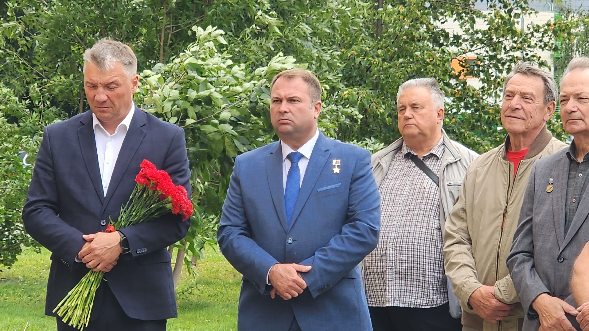 Александр Крутов, заслуженный летчик-испытатель рф, герой россии, мемориальная доска, митинг, ЛИИ, Школа летчиков-испытателей,