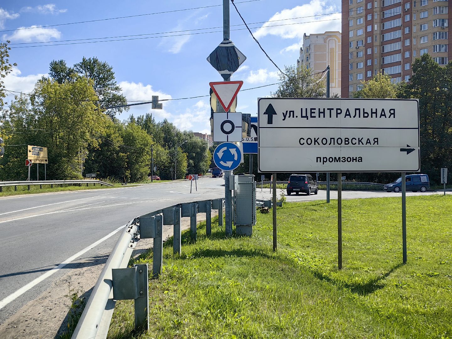 круговое движение, перекрёсток, дтп, автобусная остановка, автомобилисты, щёлково,