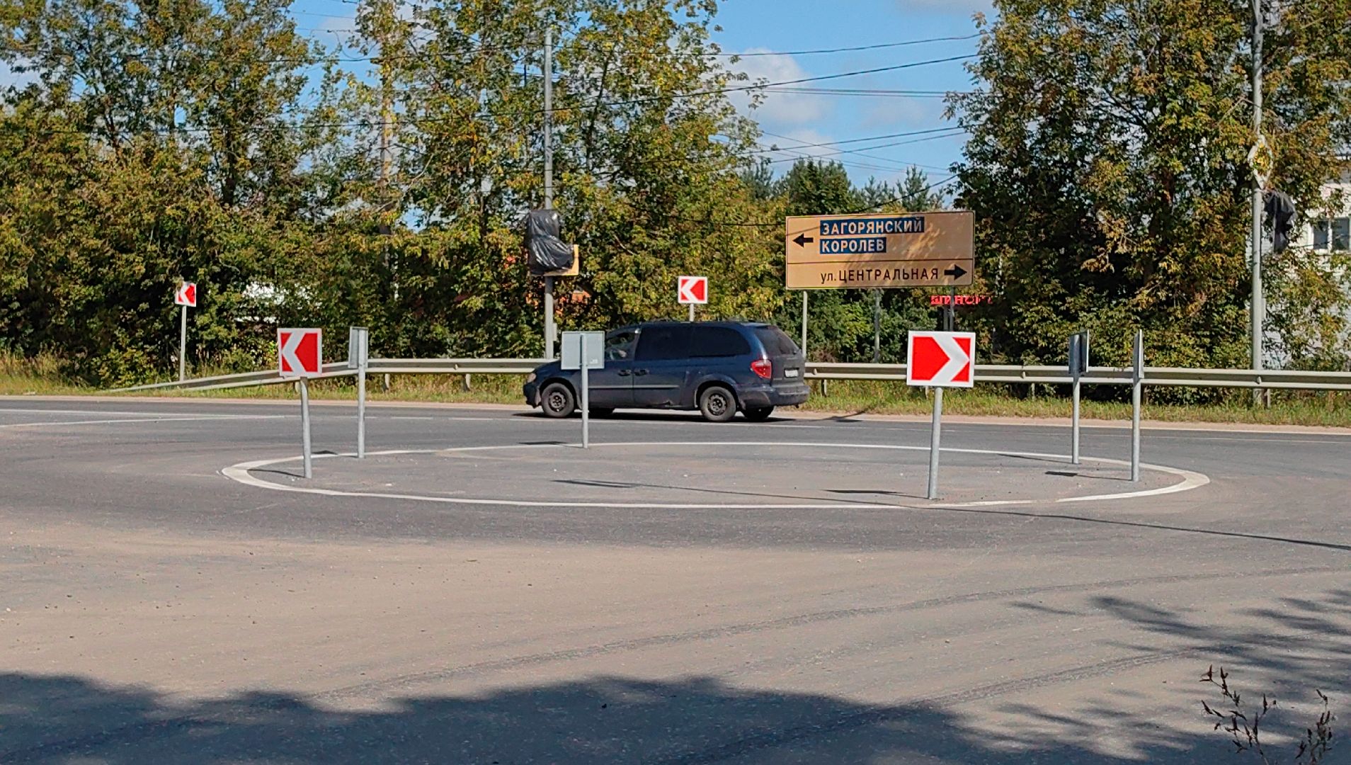 круговое движение, перекрёсток, дтп, автобусная остановка, автомобилисты, щёлково,