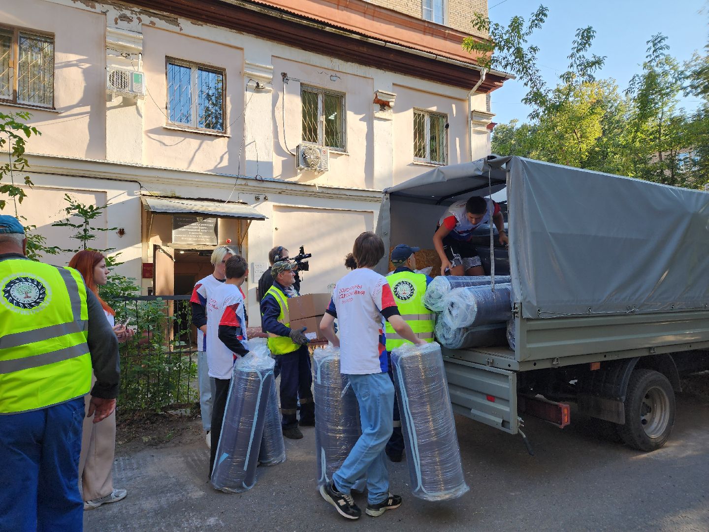 гумпомощь, гуманитарный груз, гуманитарный груз курску, волонтеры, волонтеры электростали, волонтеры подмосковья, предприниматели, бизнесмены, предпринимательская деятельность, электросталь,