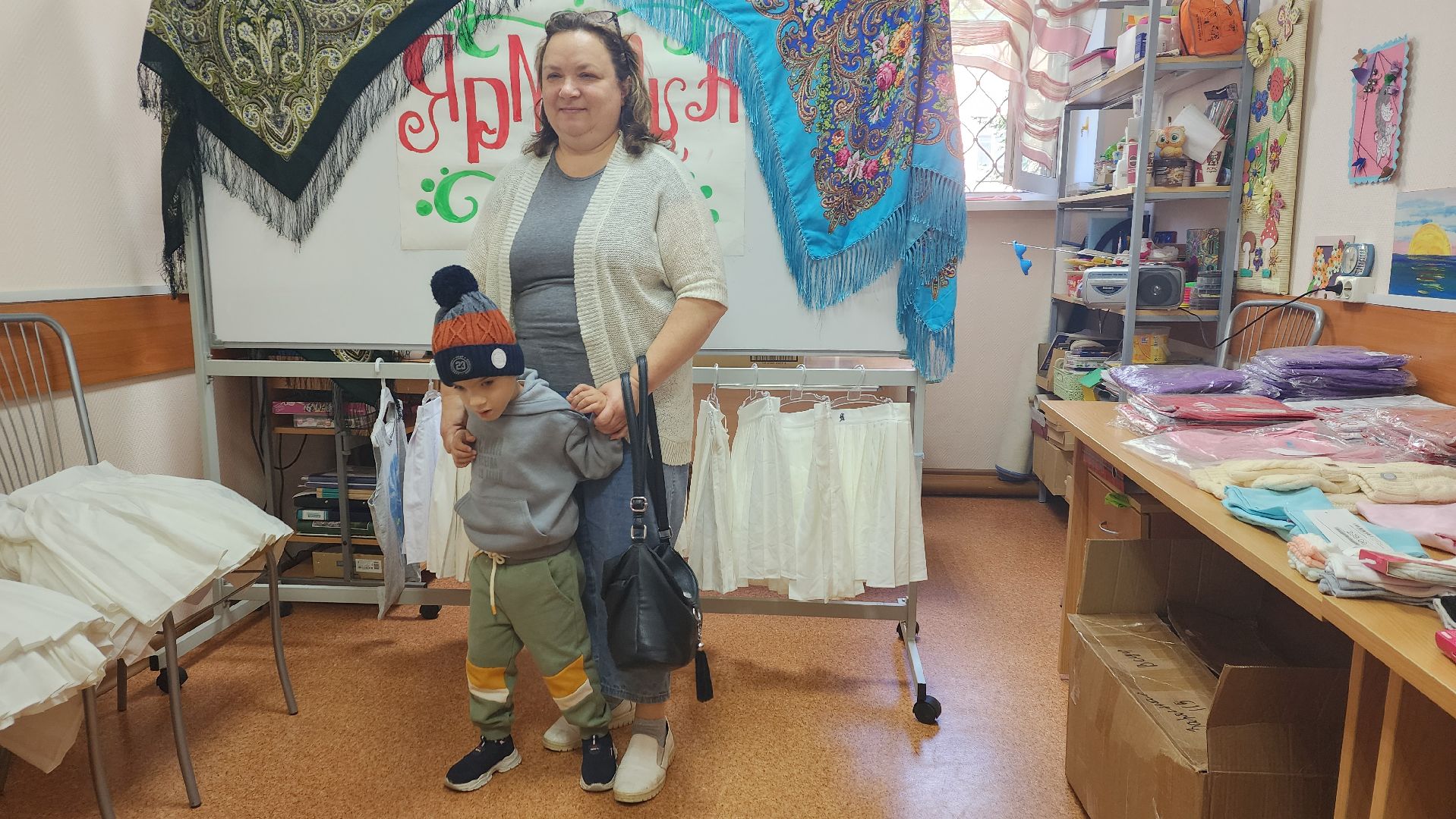 ивантеевка, благотворители, благотворительная ярмарка, малообеспеченные семьи, многодетные семьи, дети с овз, подарки детям,