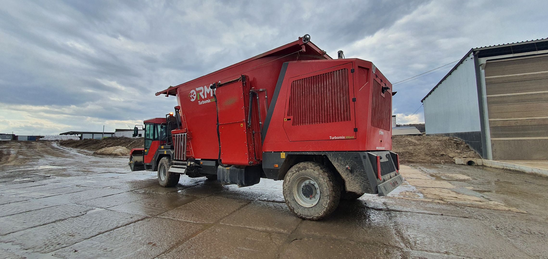 Минсельхоз, самоходный миксер, племзавод Повадино