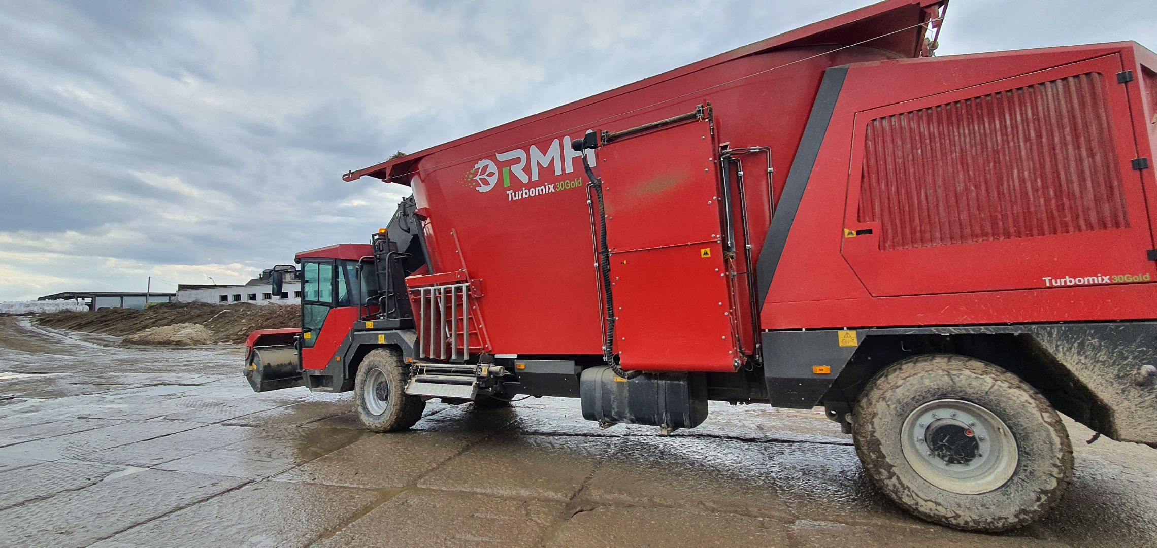 Минсельхоз, самоходный миксер, племзавод Повадино