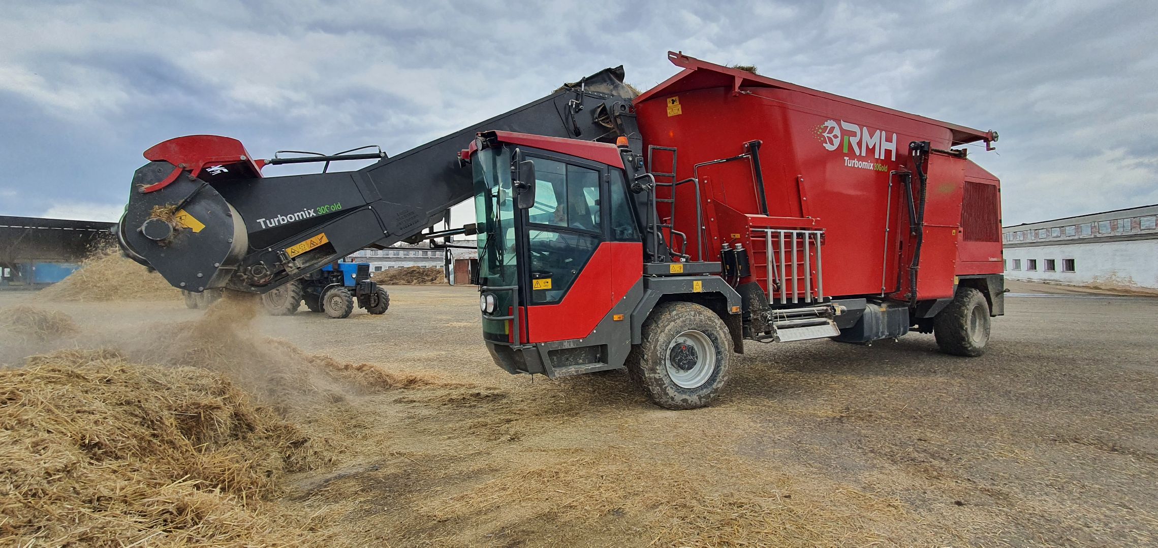 Минсельхоз, самоходный миксер, племзавод Повадино