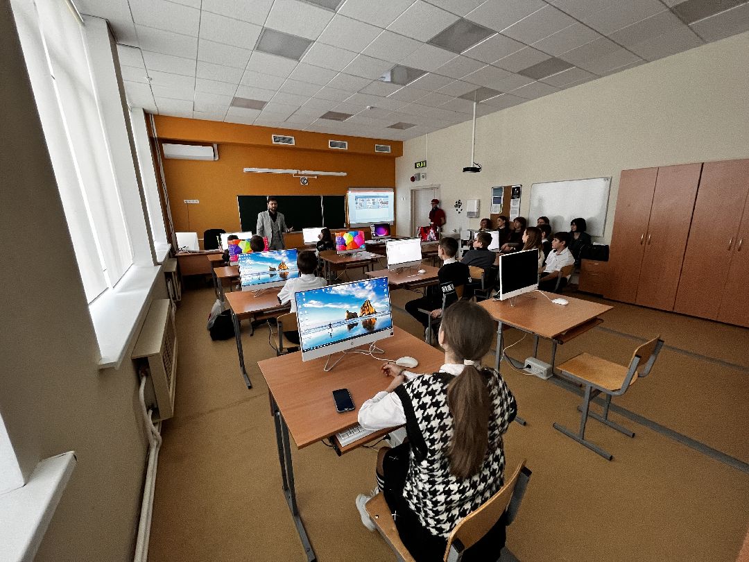 Можайск, общество