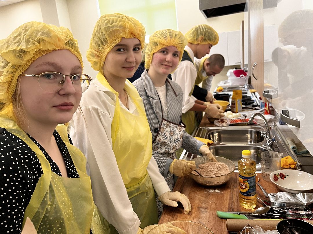 Можайск, общество