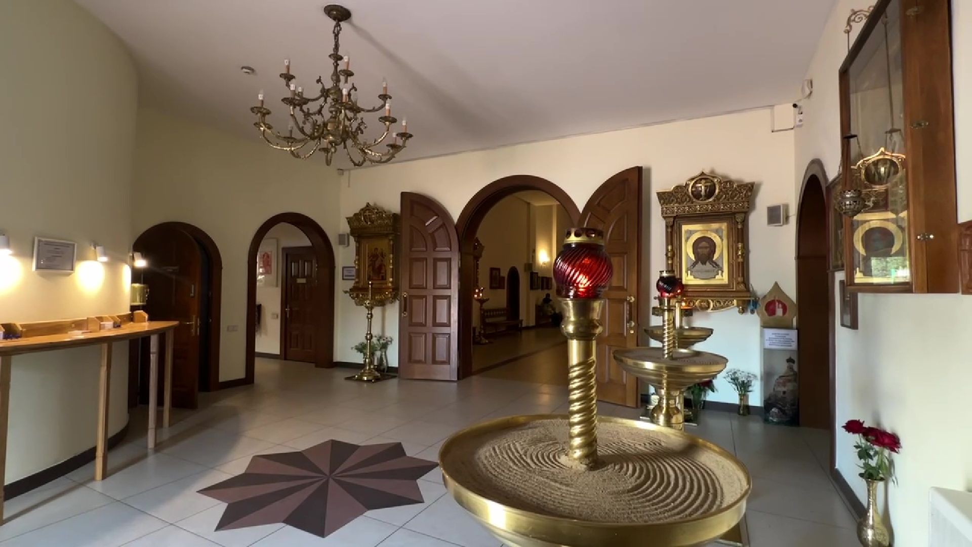 Реутов, Троицкий храм, вера, иконы, освящение,прихожане,