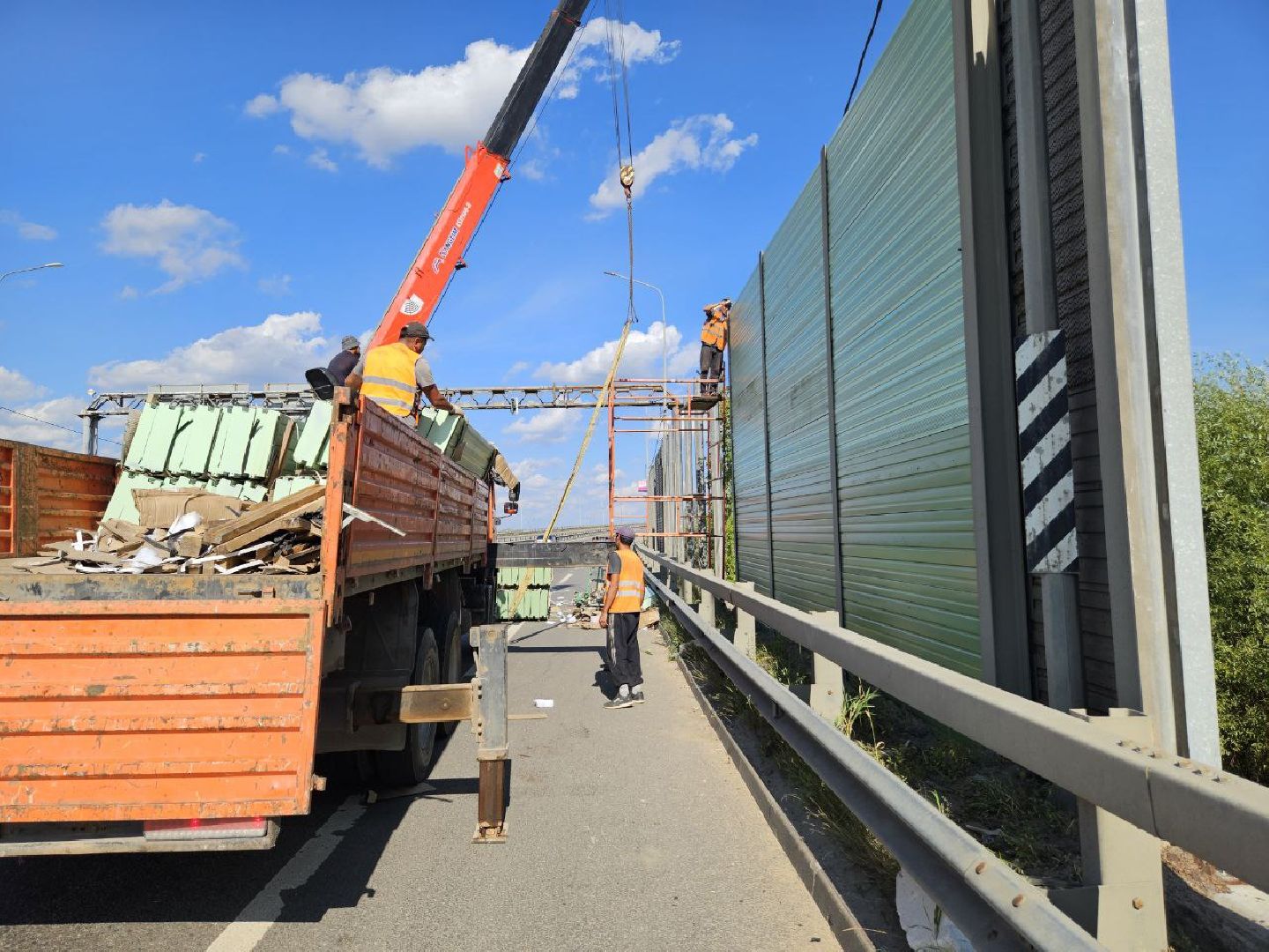 шумозащитные экраны, дорога, трасса, м-5 урал,