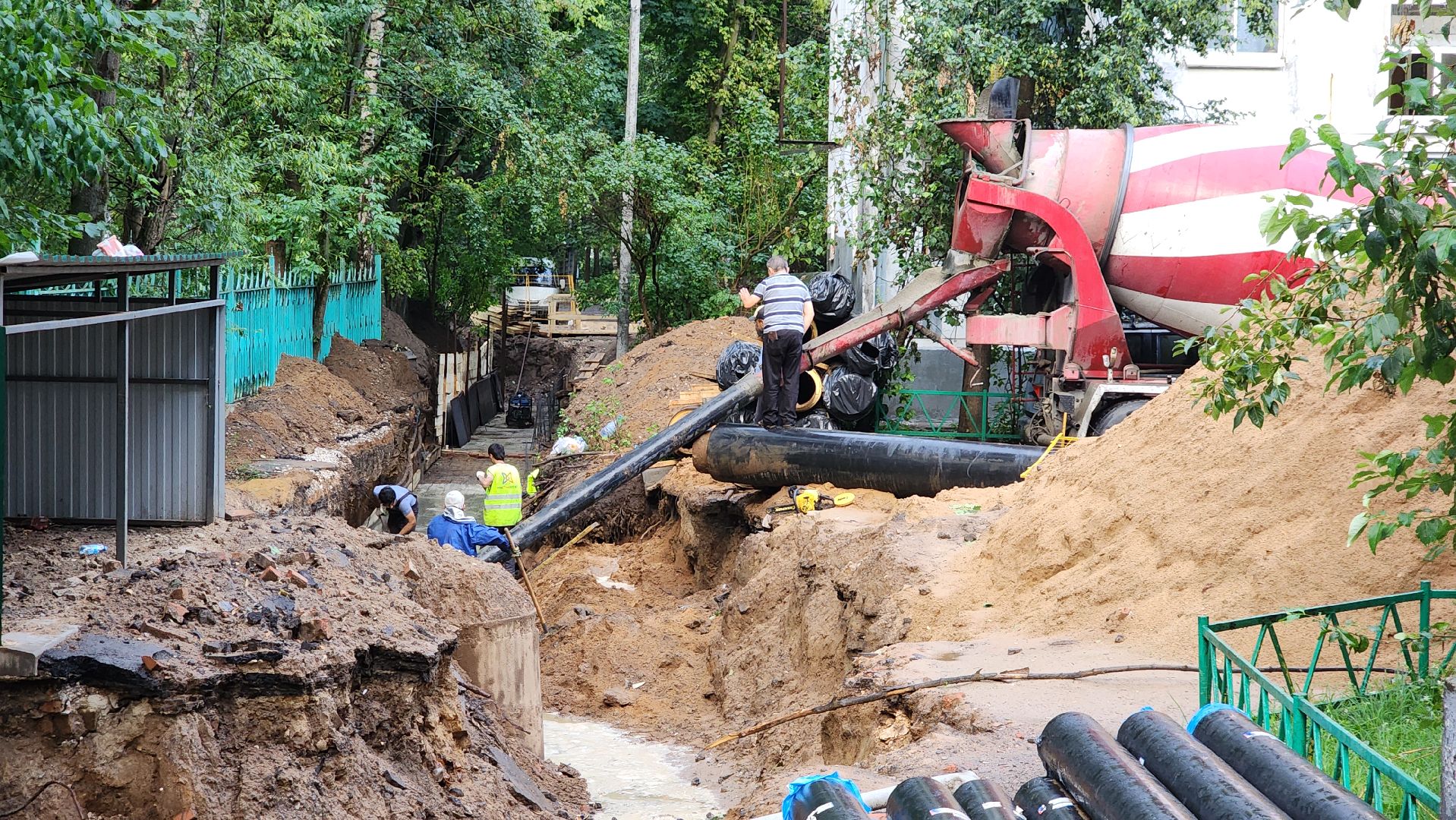 пушкино, ремонт тепловых сетей, центр города, трубы, трубопровод,