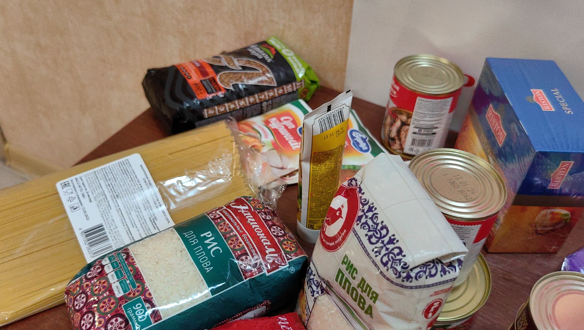 помощь семьям, курск, переселенцы, благотворительность, пункт сбора помощи,