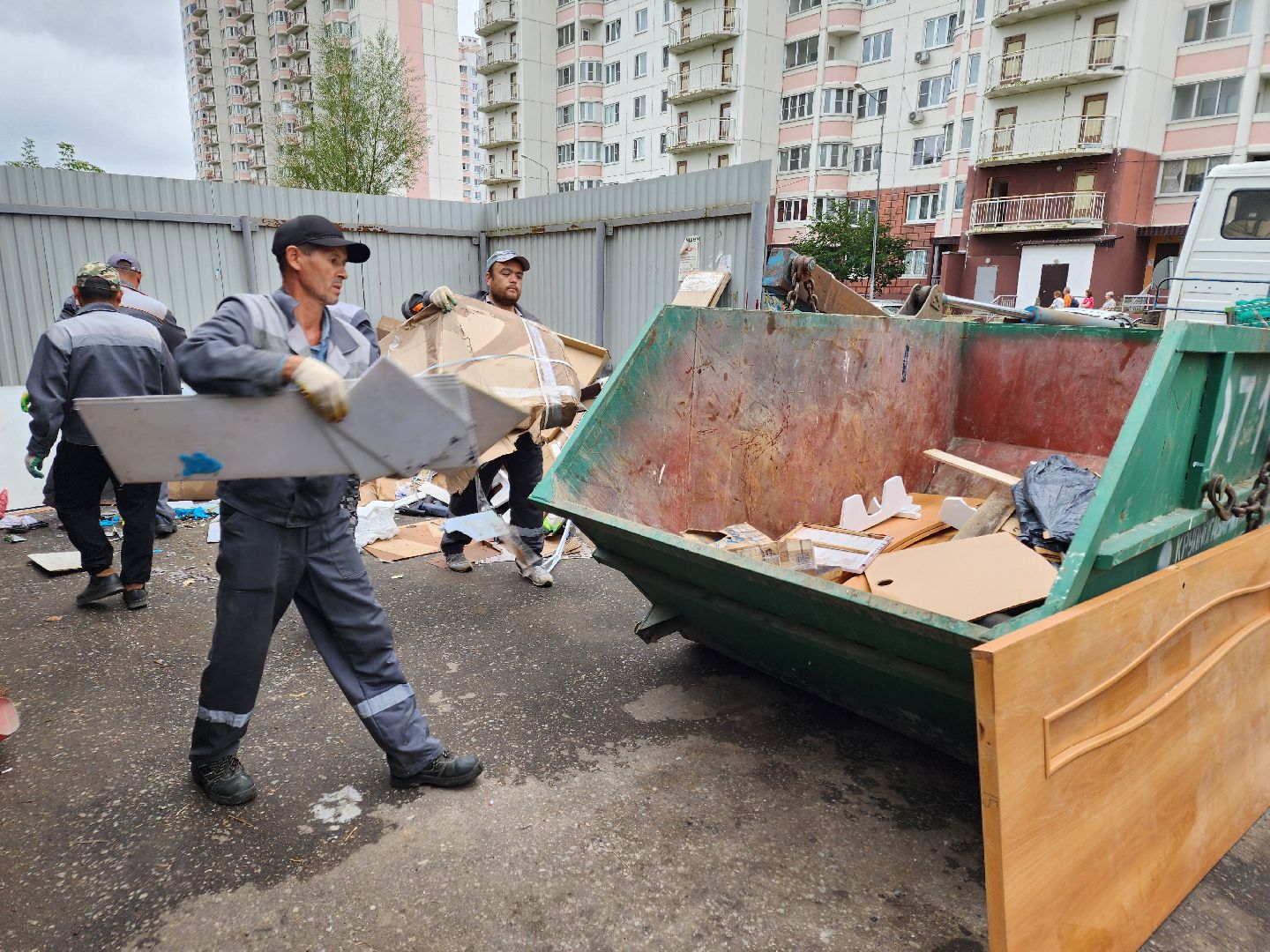 Чехов, крупногабаритные отходы, вывоз мусора, обращение с ТКО, региональный оператор, специализированные компании, горячая линия 122, МСК-НТ,
