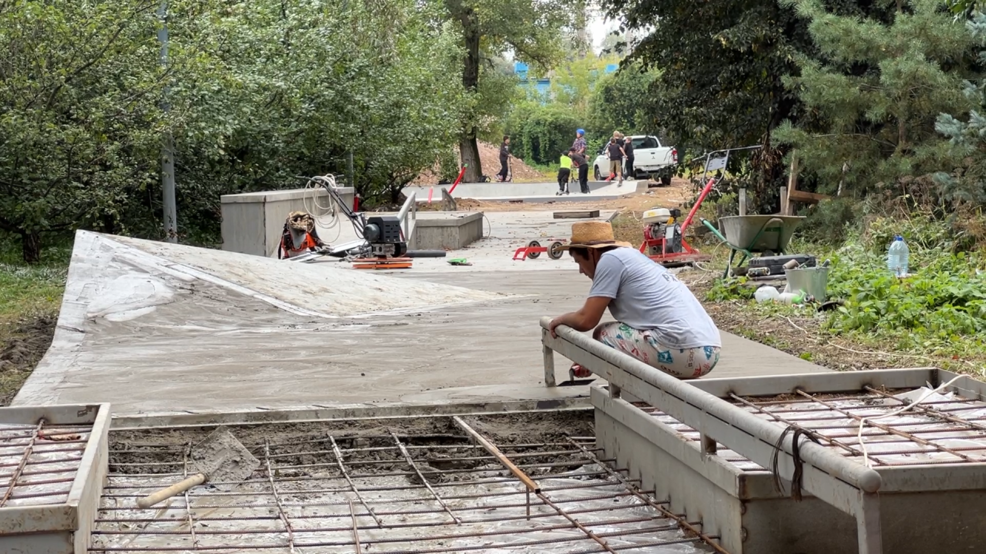 химки, сквер, благоустройство, активный отдых, скейт площадка, памп трек,