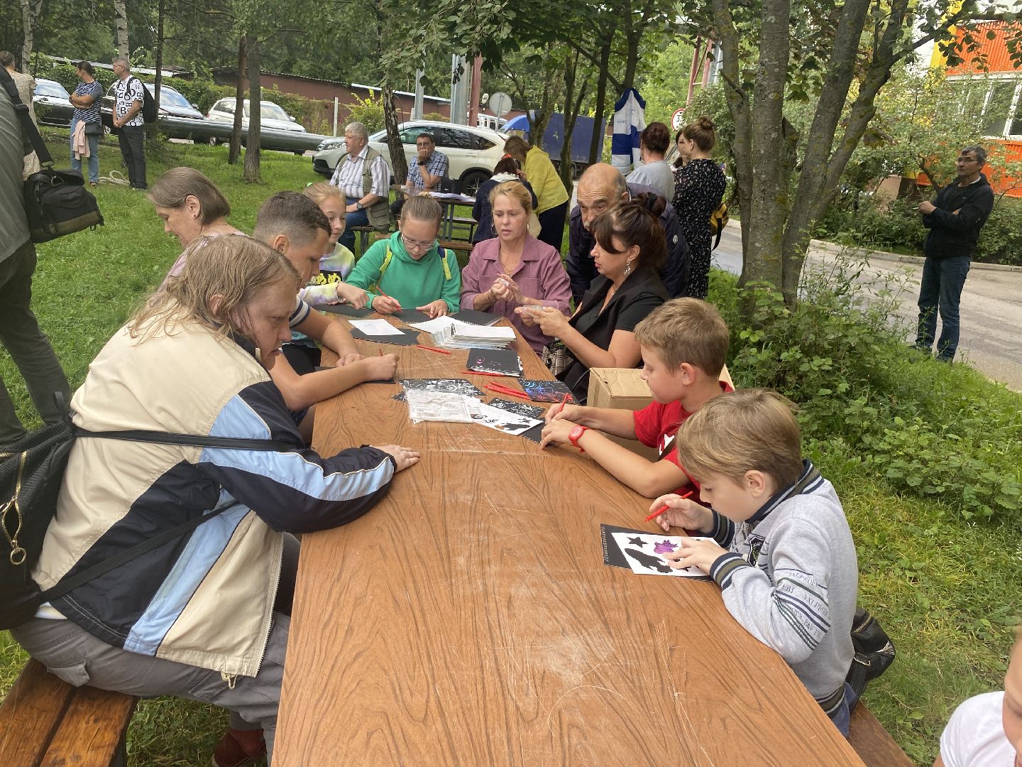 праздник двора, чествование юбиляров, власиха мкр солнечный, молодые семьи власихи, Власиха Солнечная,