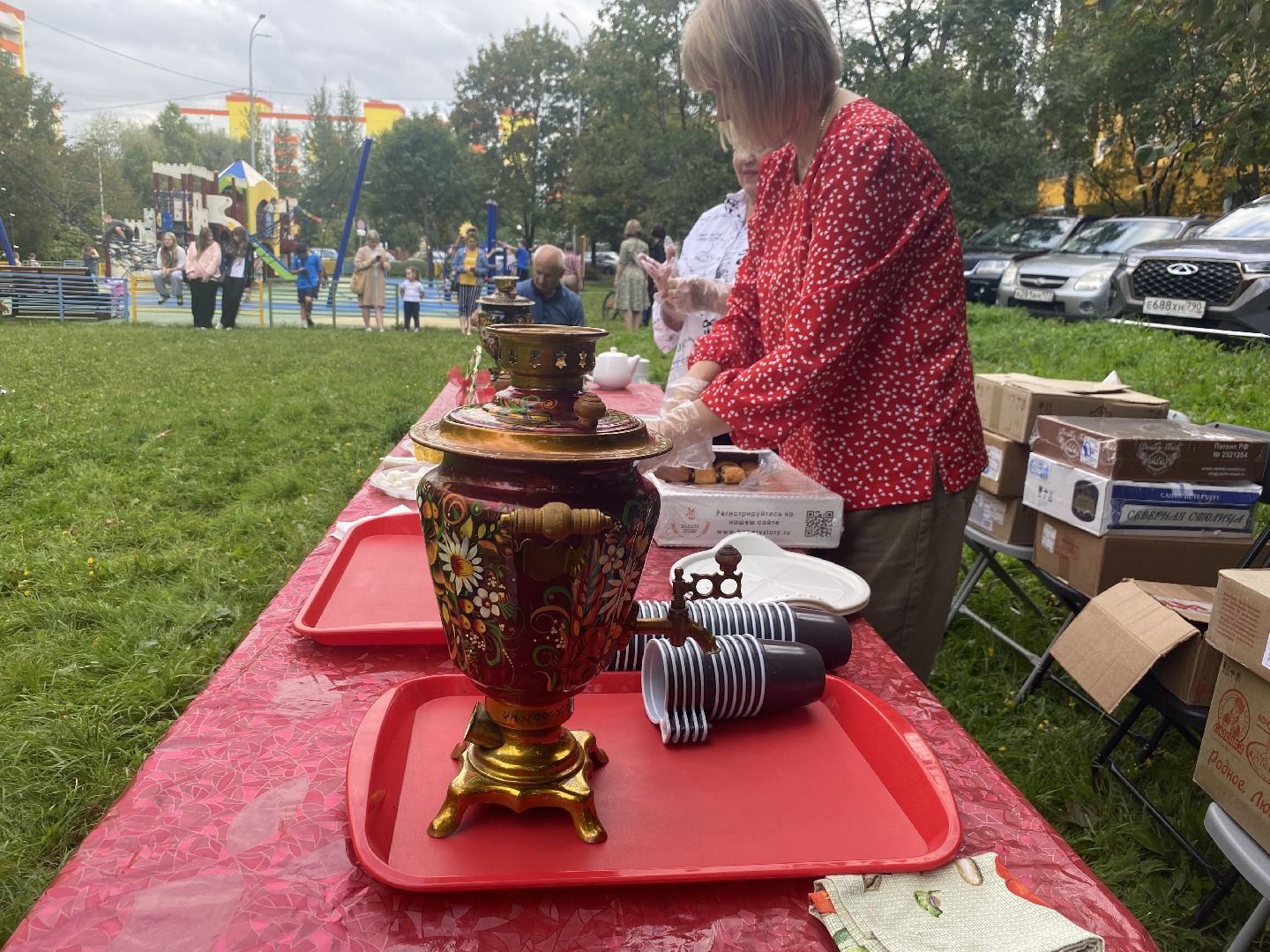 праздник двора, чествование юбиляров, власиха мкр солнечный, молодые семьи власихи, Власиха Солнечная,