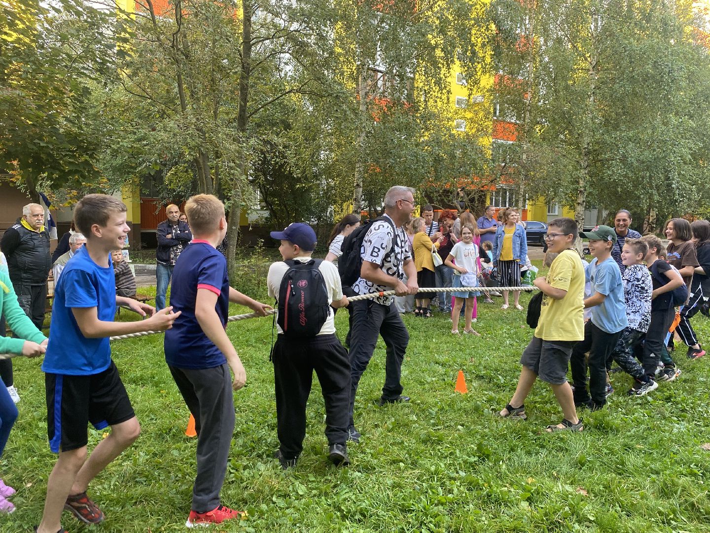 праздник двора, чествование юбиляров, власиха мкр солнечный, молодые семьи власихи, Власиха Солнечная,