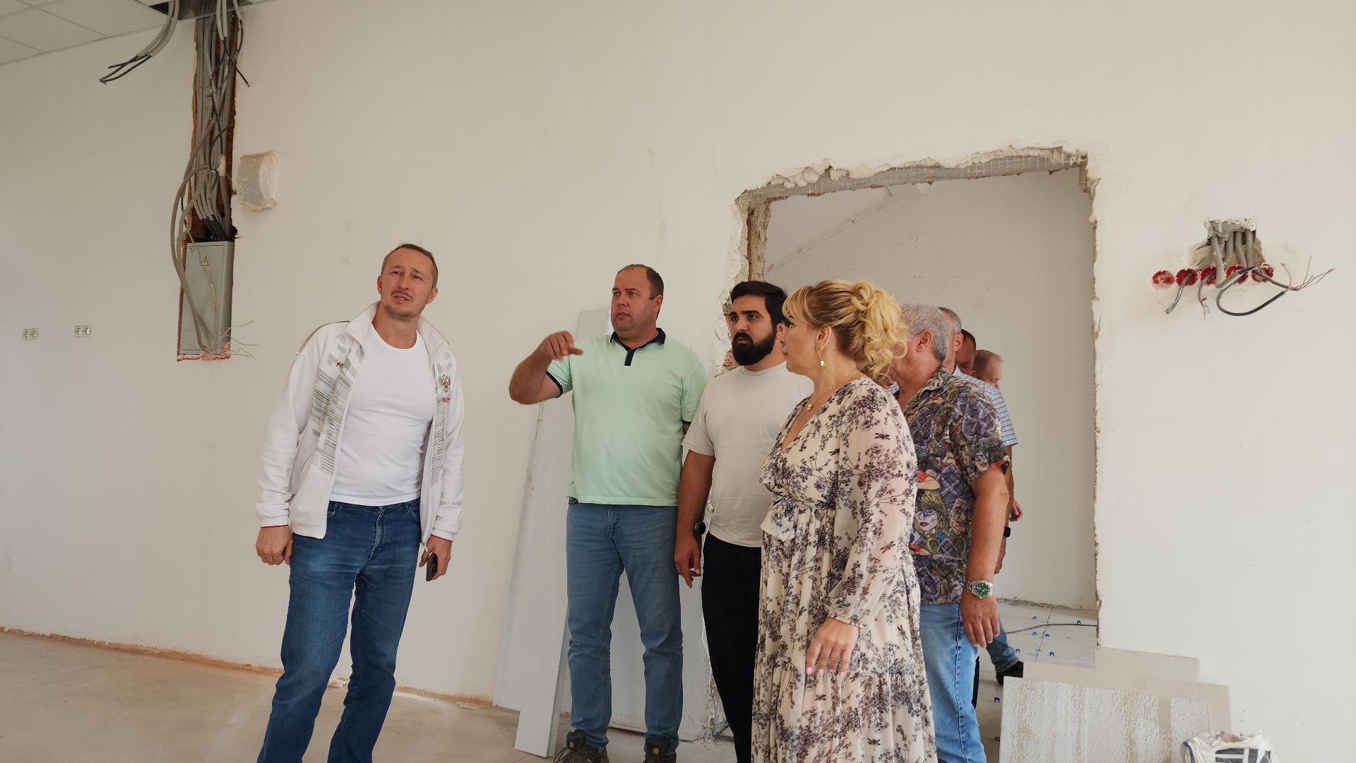 капремонт, капремонт школы, капитальный ремонт, электросталь, министр, министерство строительного комплекса, Марат Сибатулин, образование, строительство, начало учебного года,