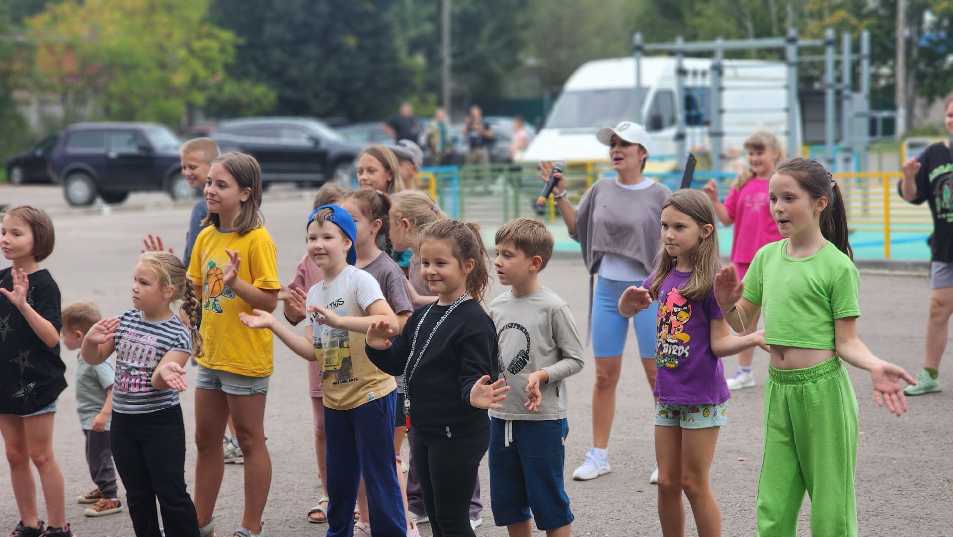 праздник двора, трудовые бригады, подростки-аниматоры, протвино, цми,