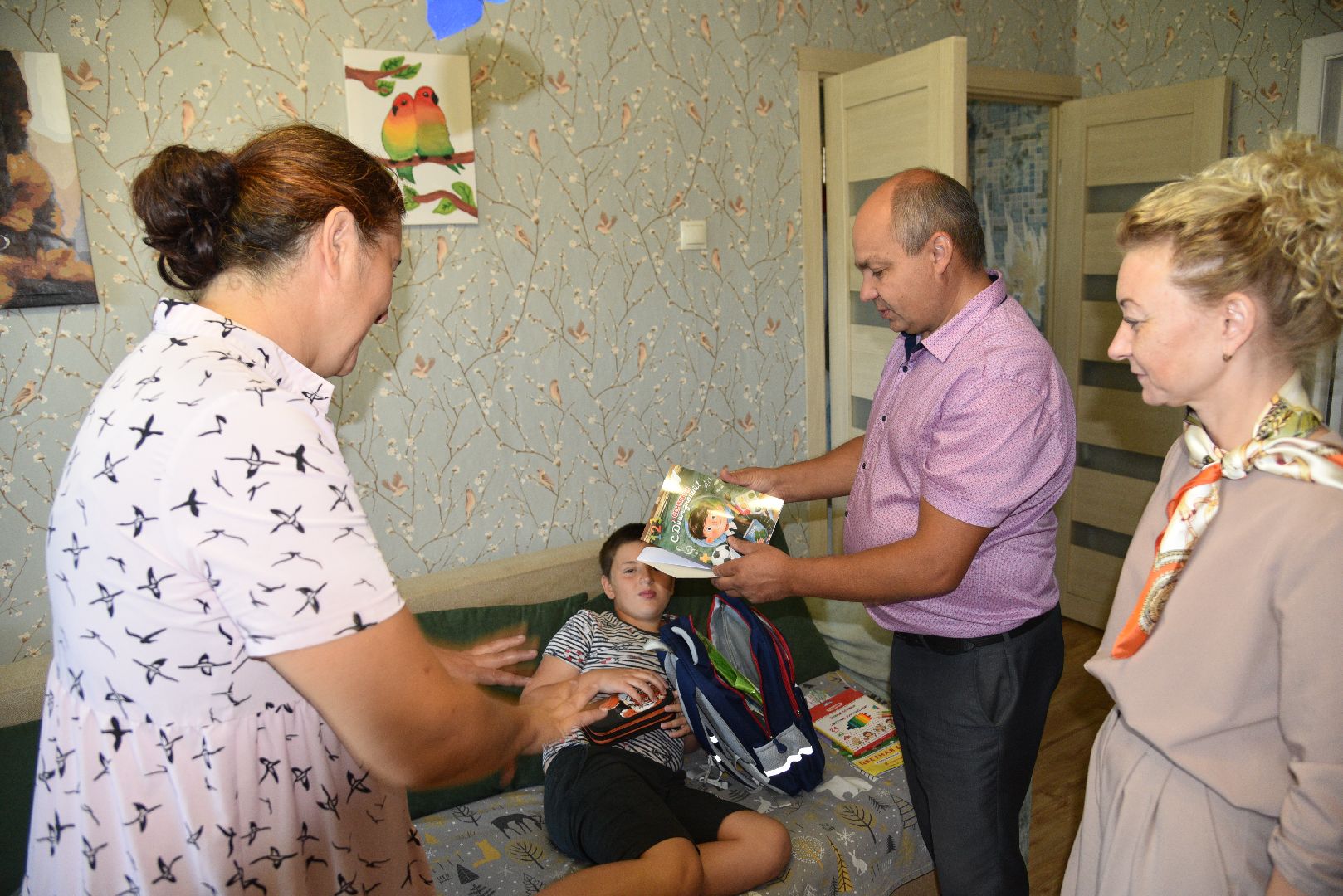 лотошино, собери ребёнка в школу, акция, школа, образование,