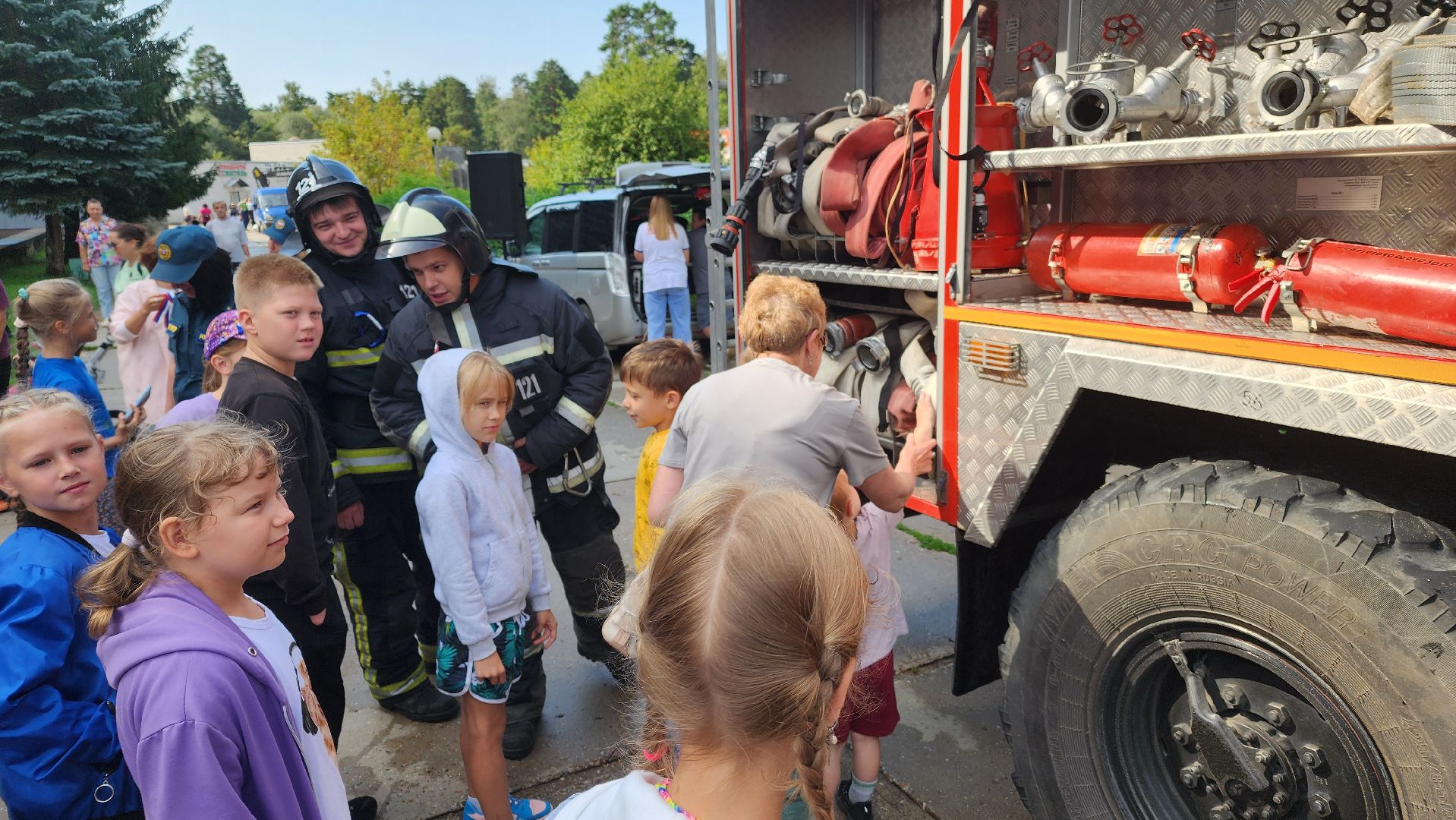 волонтеры подмосковья, протвино, день флага россии, праздник, общество,