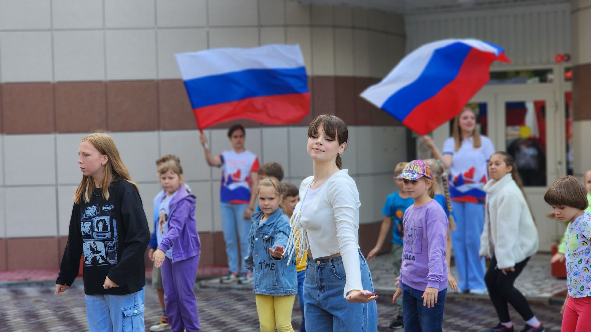 волонтеры подмосковья, протвино, день флага россии, праздник, общество,