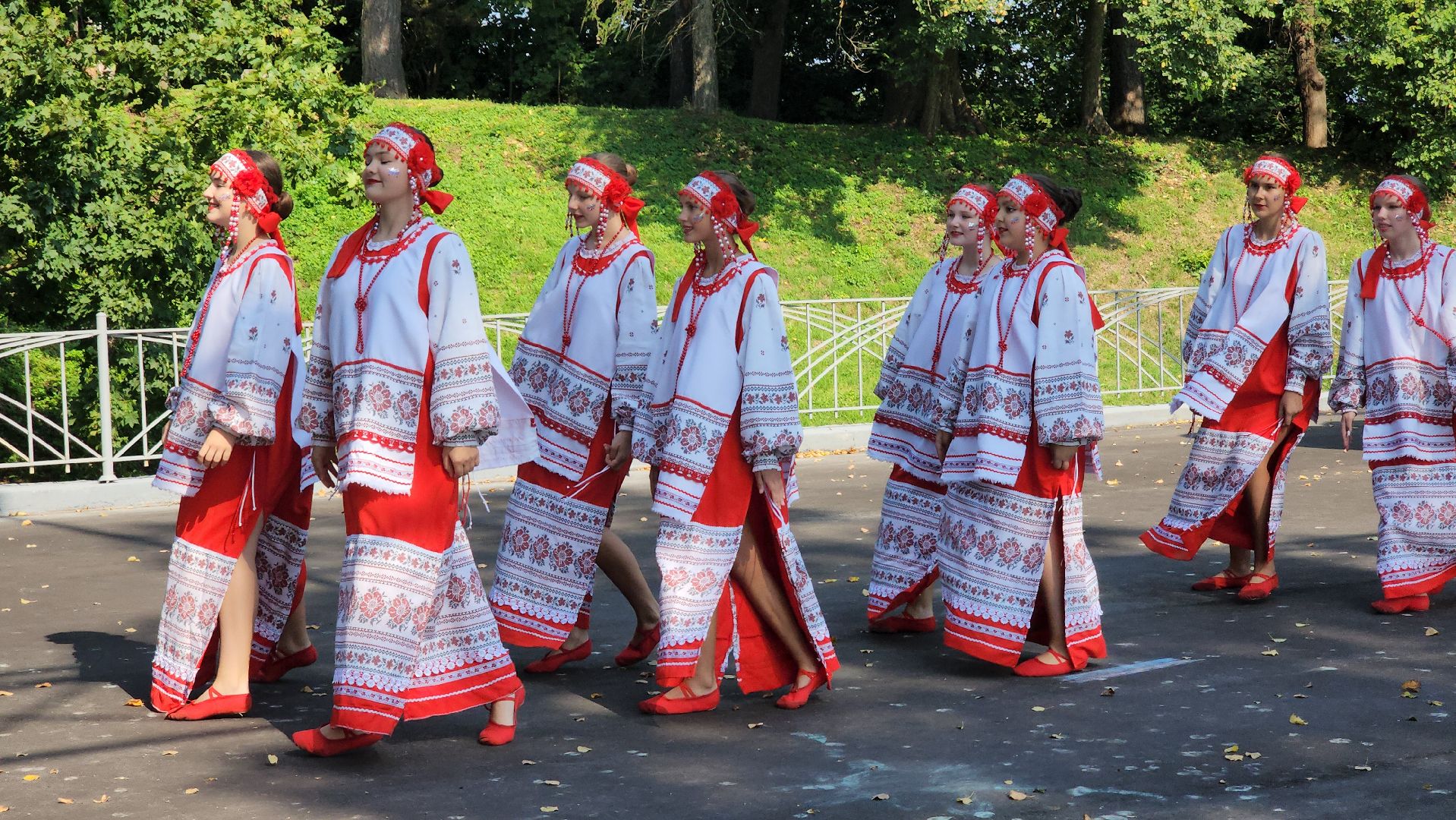 флаг россии, день флага, день флага россии, парк городок, руза, рузский городской округ, праздник,
