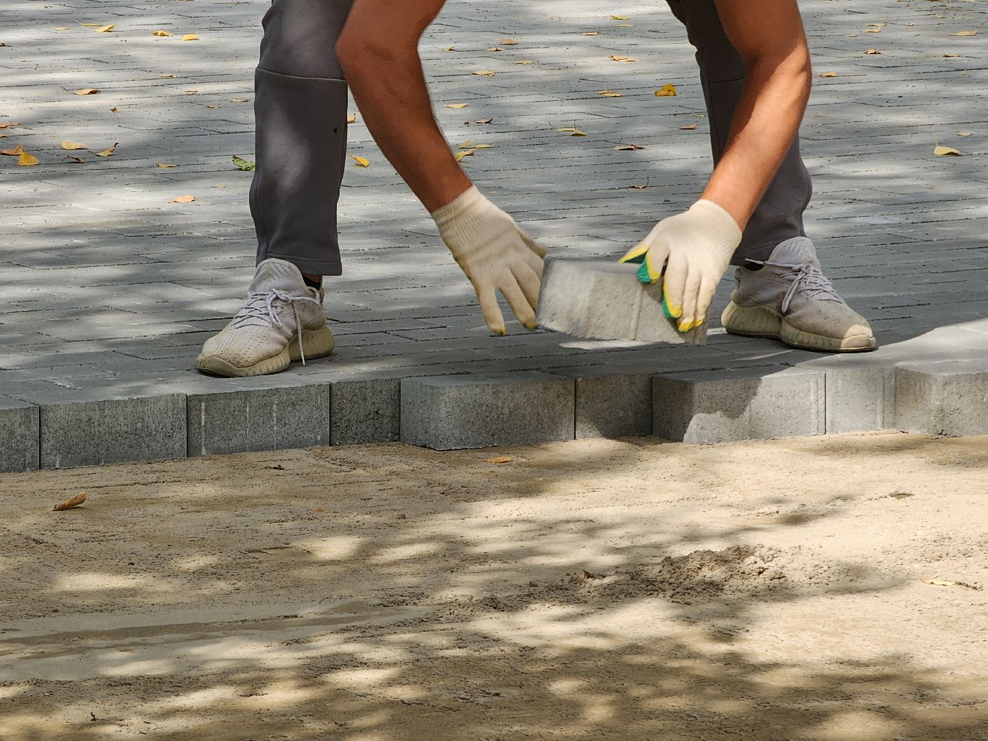Дубна, Благоустройство, Гимназия, Укладка плитки, жилье и городская среда,